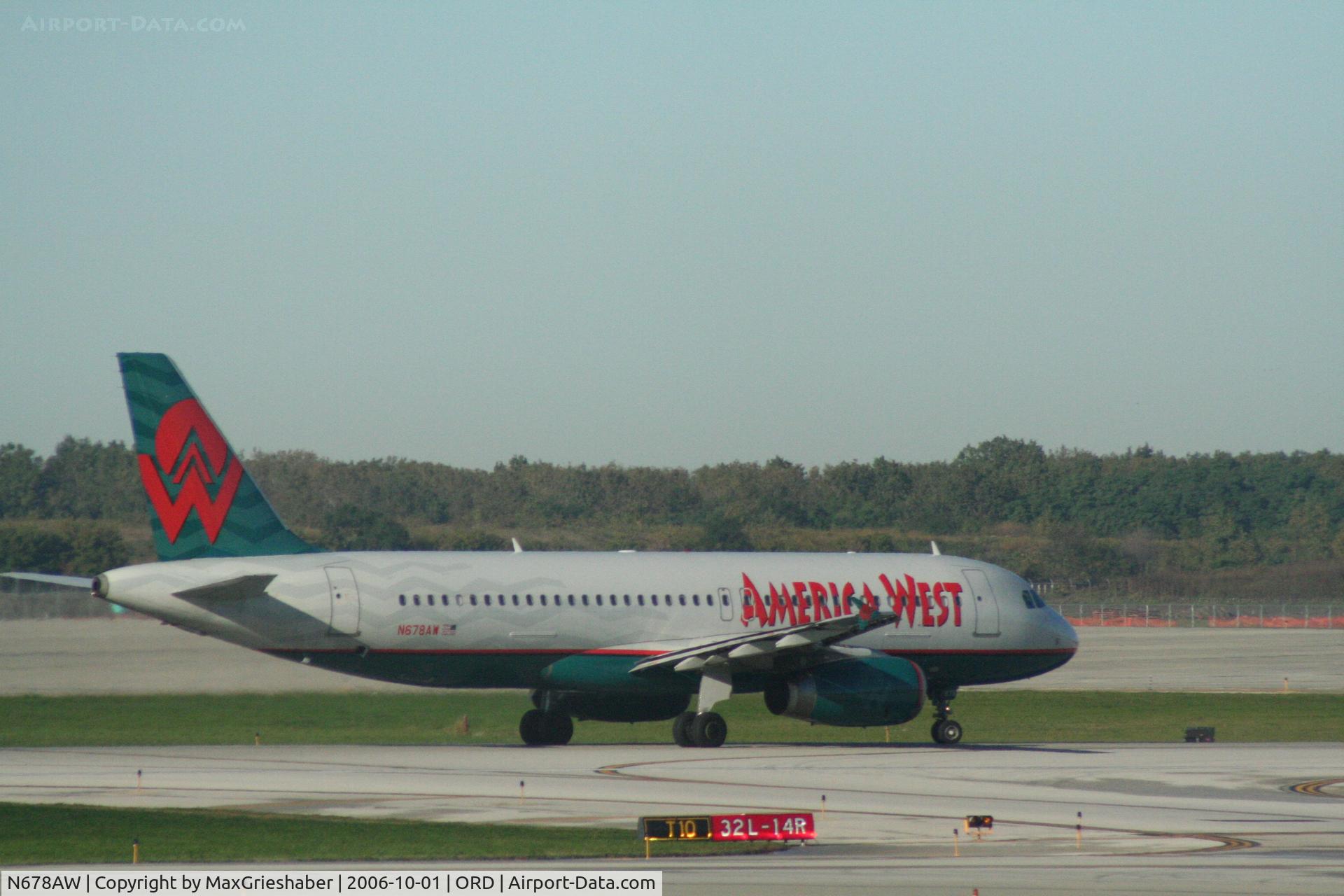 N678AW, 2005 Airbus A320-232 C/N 2482, N678AW @ ORD