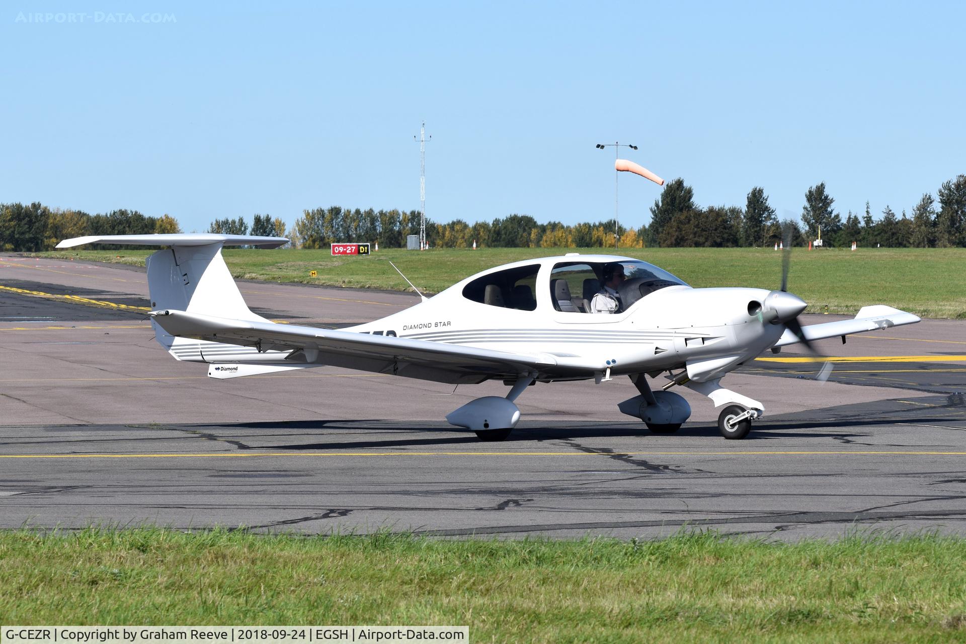 G-CEZR, 2008 Diamond DA-40D Diamond Star C/N D4.343, Departing from Norwich.