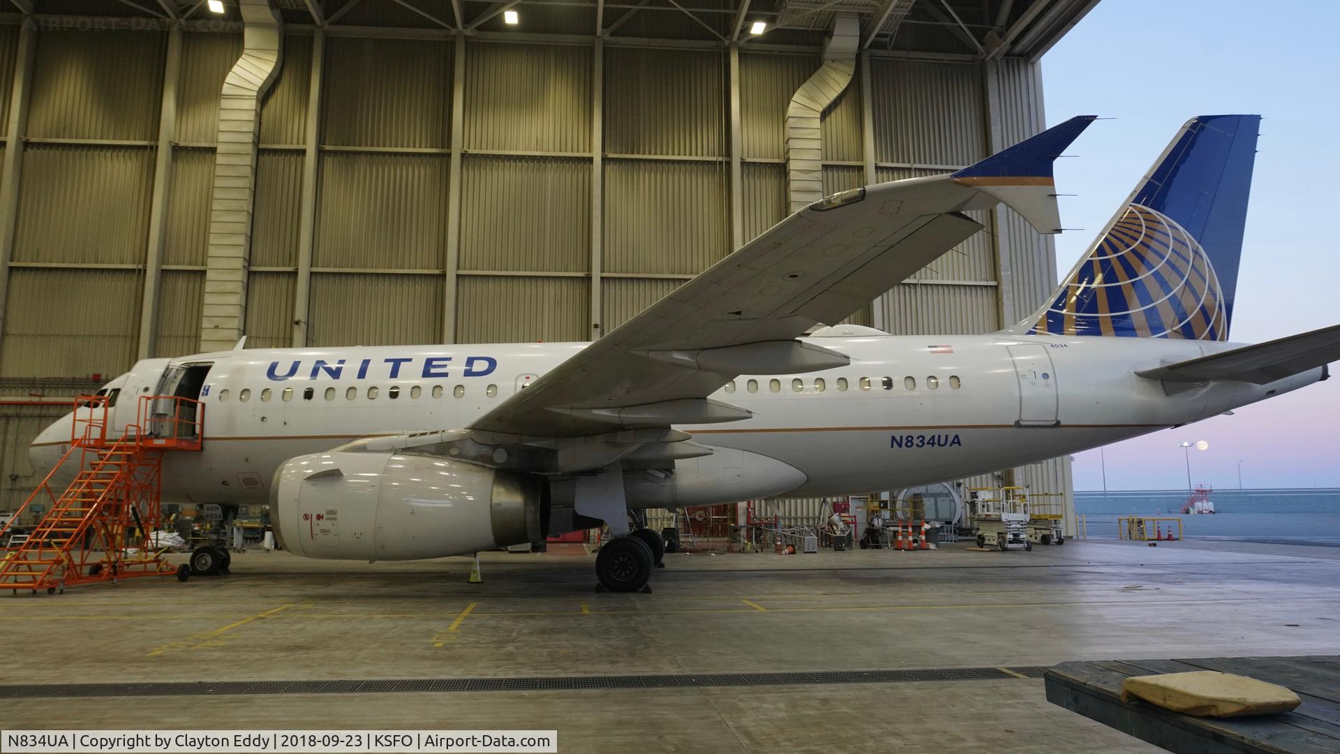 N834UA, 2001 Airbus A319-131 C/N 1420, SFO 2018.
