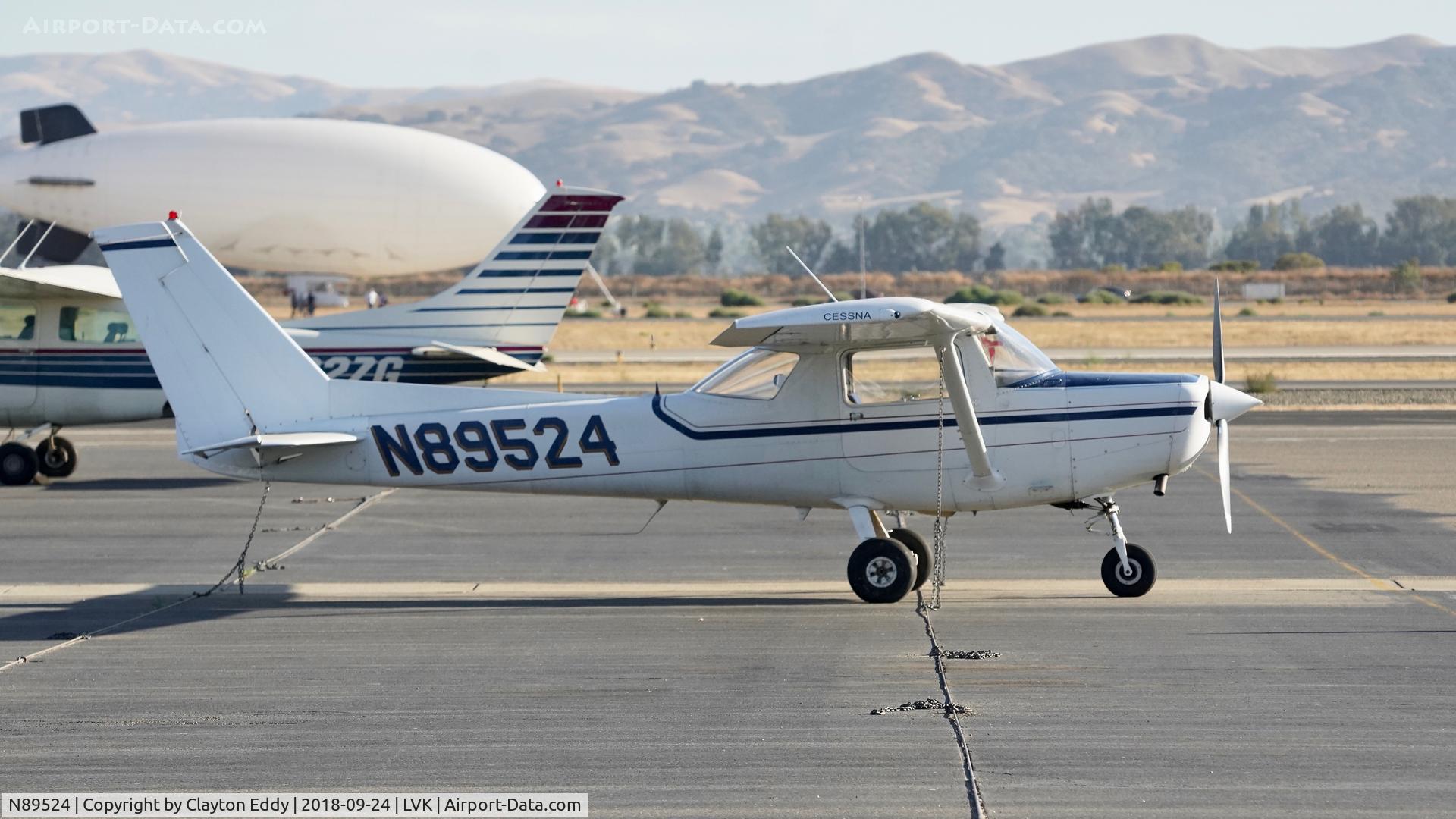 N89524, 1978 Cessna 152 C/N 15282769, Livermore Airport California 2018.