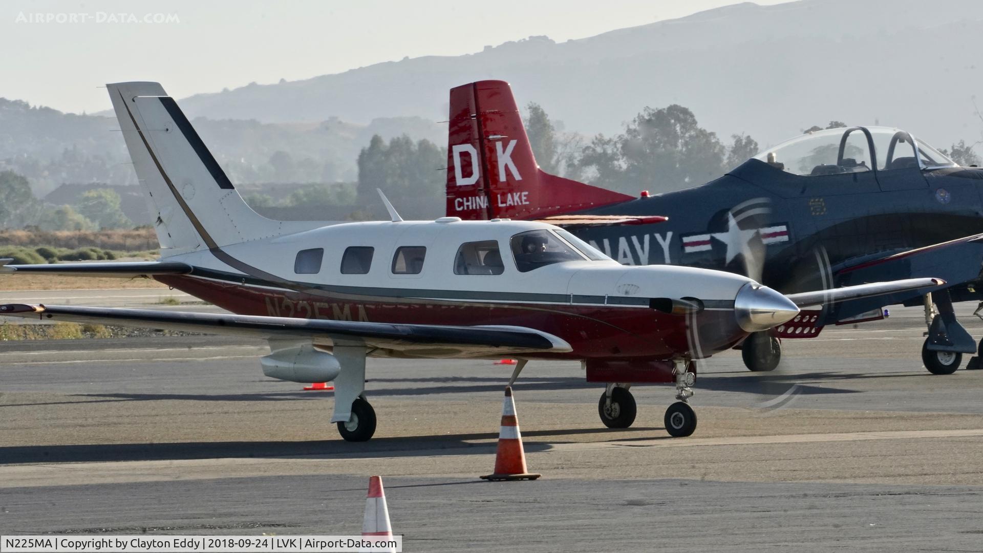N225MA, 2001 Piper PA-46-500TP C/N 4697106, Livermore Airport California 2018.