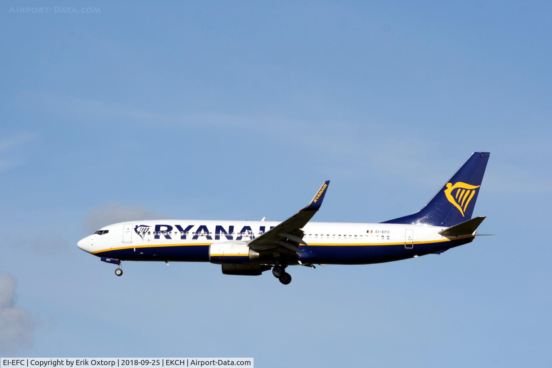 EI-EFC, 2009 Boeing 737-8AS C/N 35015, EI-EFC landing rw 22L