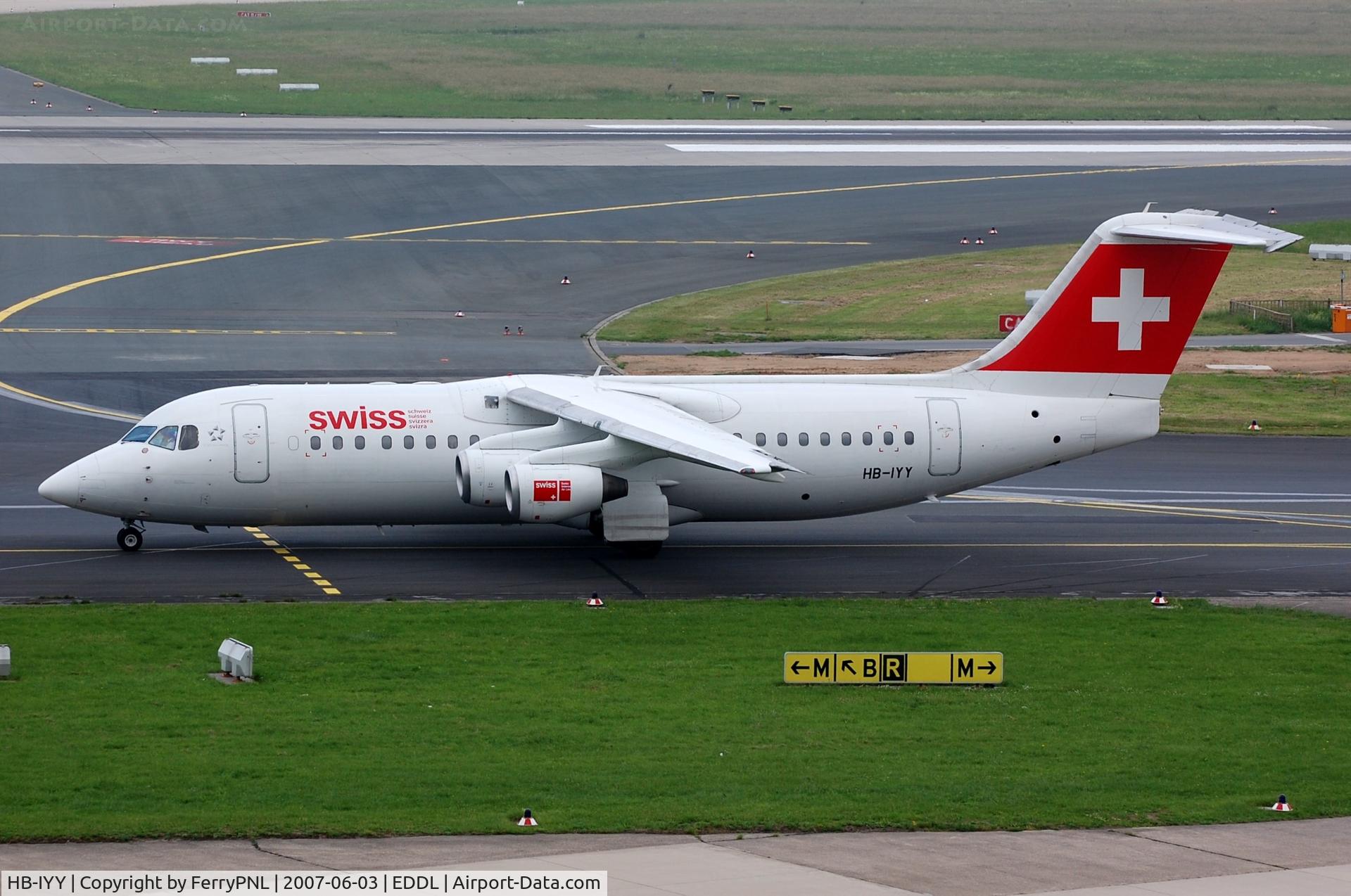 HB-IYY, 1998 British Aerospace Avro 146-RJ100 C/N E3339, Swiss BAe146