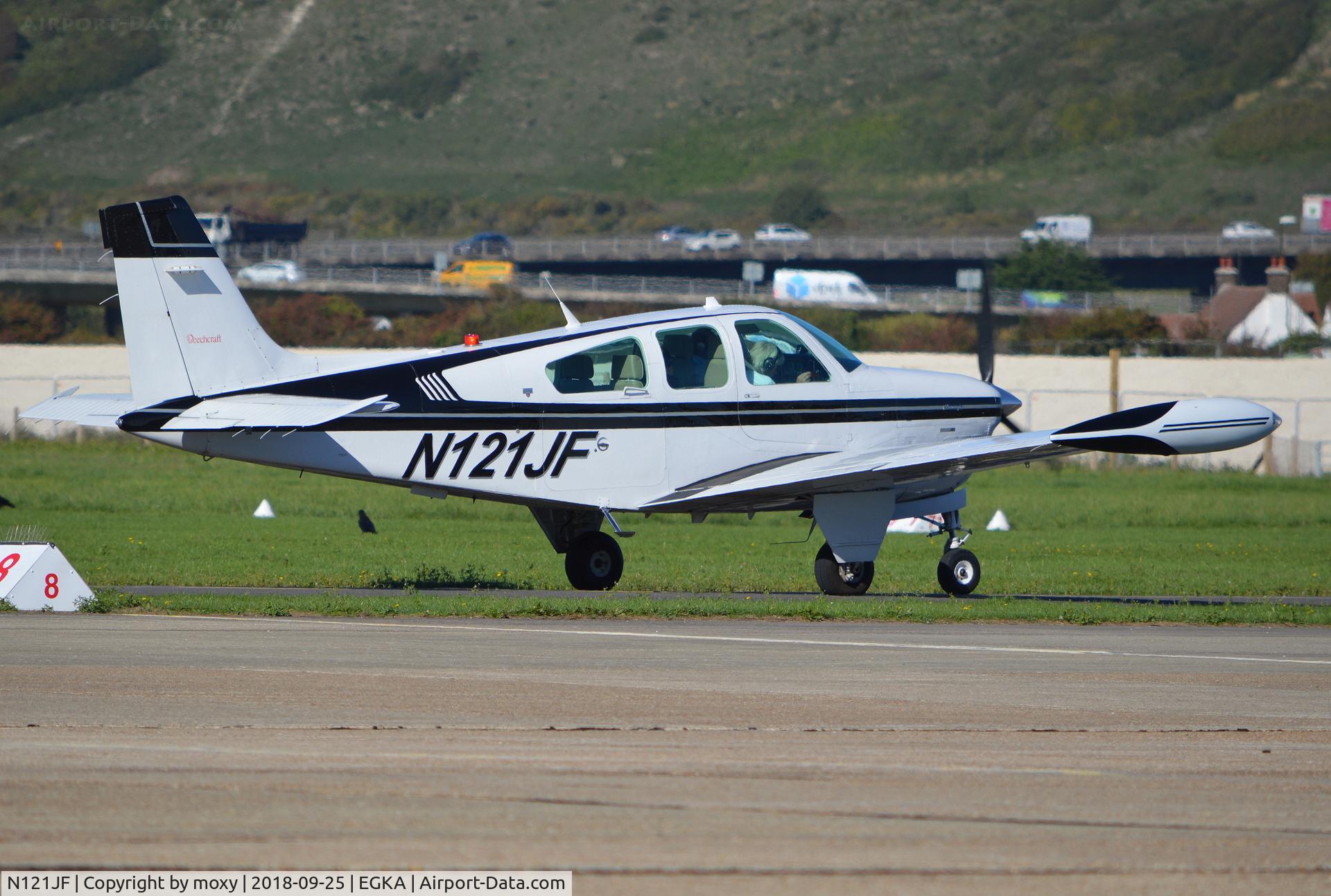 N121JF, 1991 Beech F33A Bonanza C/N CE-1578, Beech F33A Bonanza at Shoreham.
