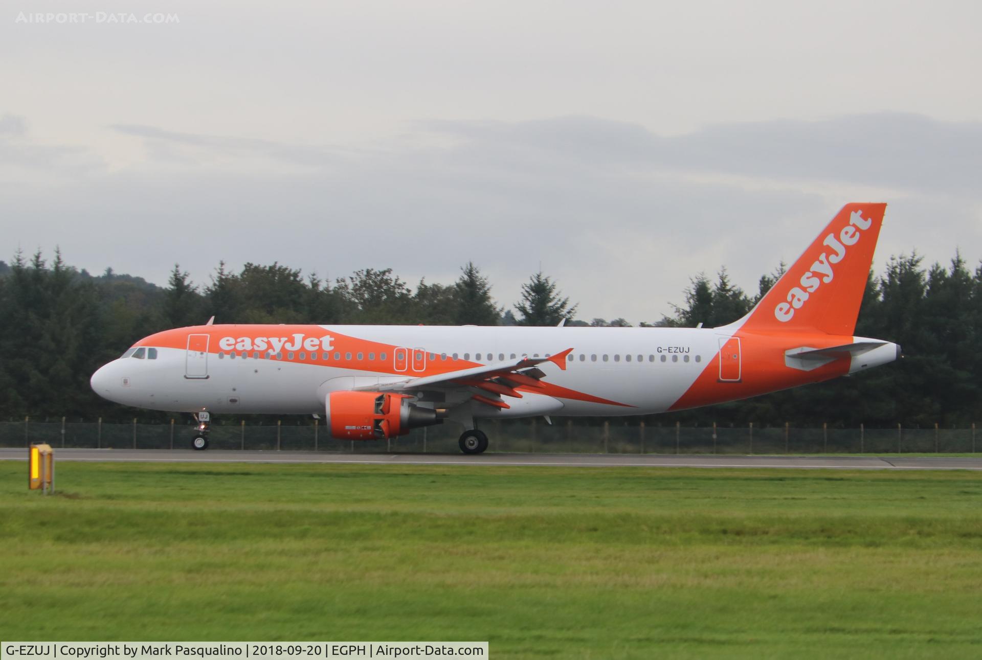 G-EZUJ, 2011 Airbus A320-214 C/N 4740, Airbus A320-214