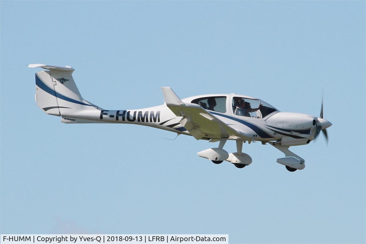 F-HUMM, Diamond DA-40 Diamond Star C/N D4.357, Diamond DA-40 Diamond Star, On final rwy 07R, Brest-Bretagne airport (LFRB-BES)