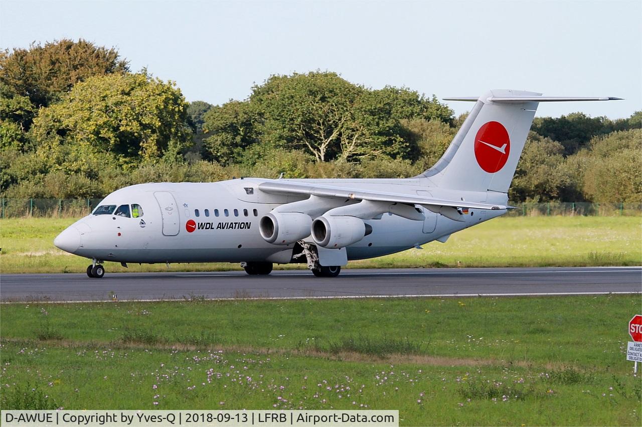 D-AWUE, 1986 British Aerospace BAe.146-200 C/N E2050, British Aerospace BAe.146-200, Taxiing rwy 07R, Brest-Bretagne airport (LFRB-BES)