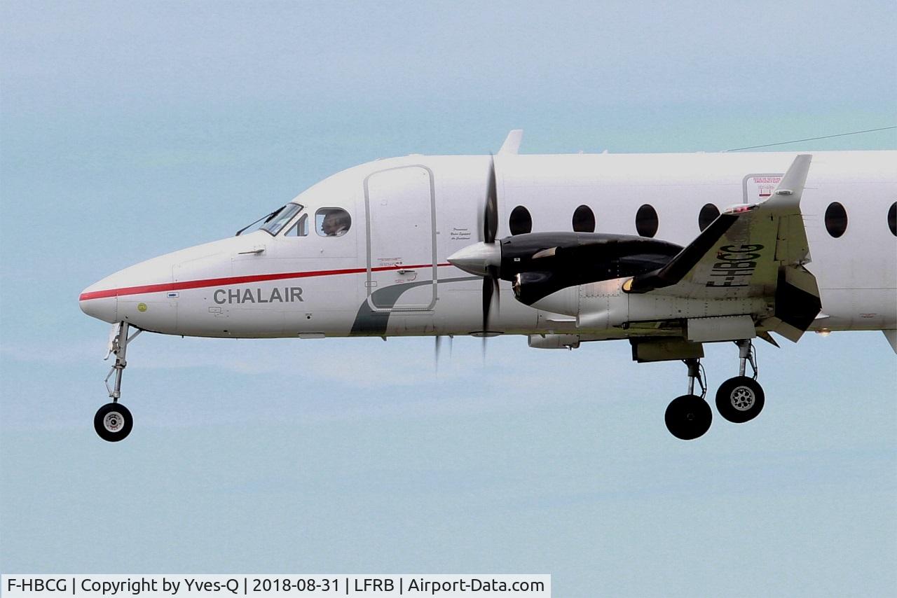 F-HBCG, 1993 Beech 1900D C/N UE-70, Beech 1900D, On final rwy 25L, Brest-Bretagne airport (LFRB-BES)