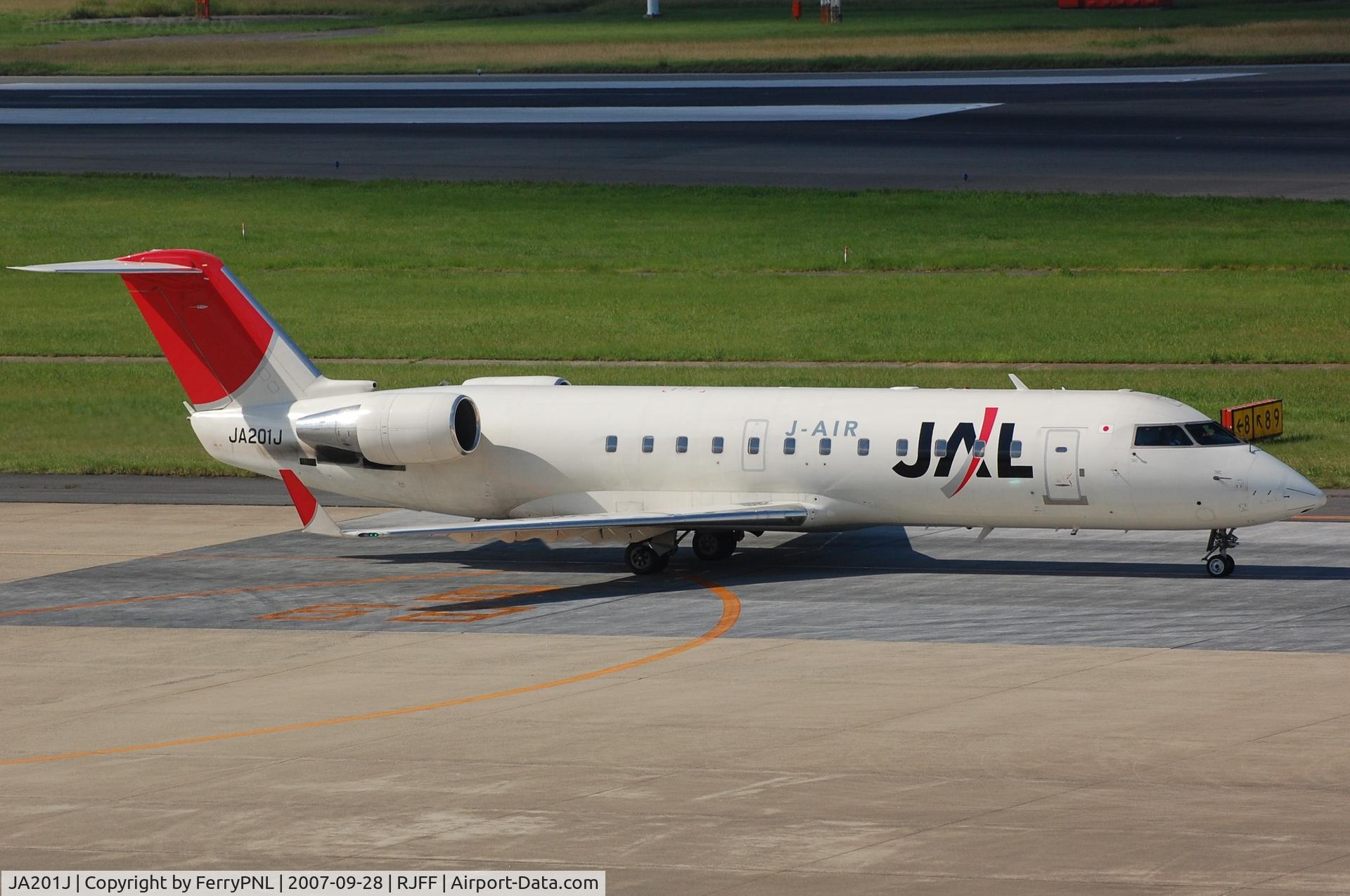 JA201J, 2000 Bombardier CRJ-200 (CL-600-2B19) C/N 7452, JAL CL200 in FUK