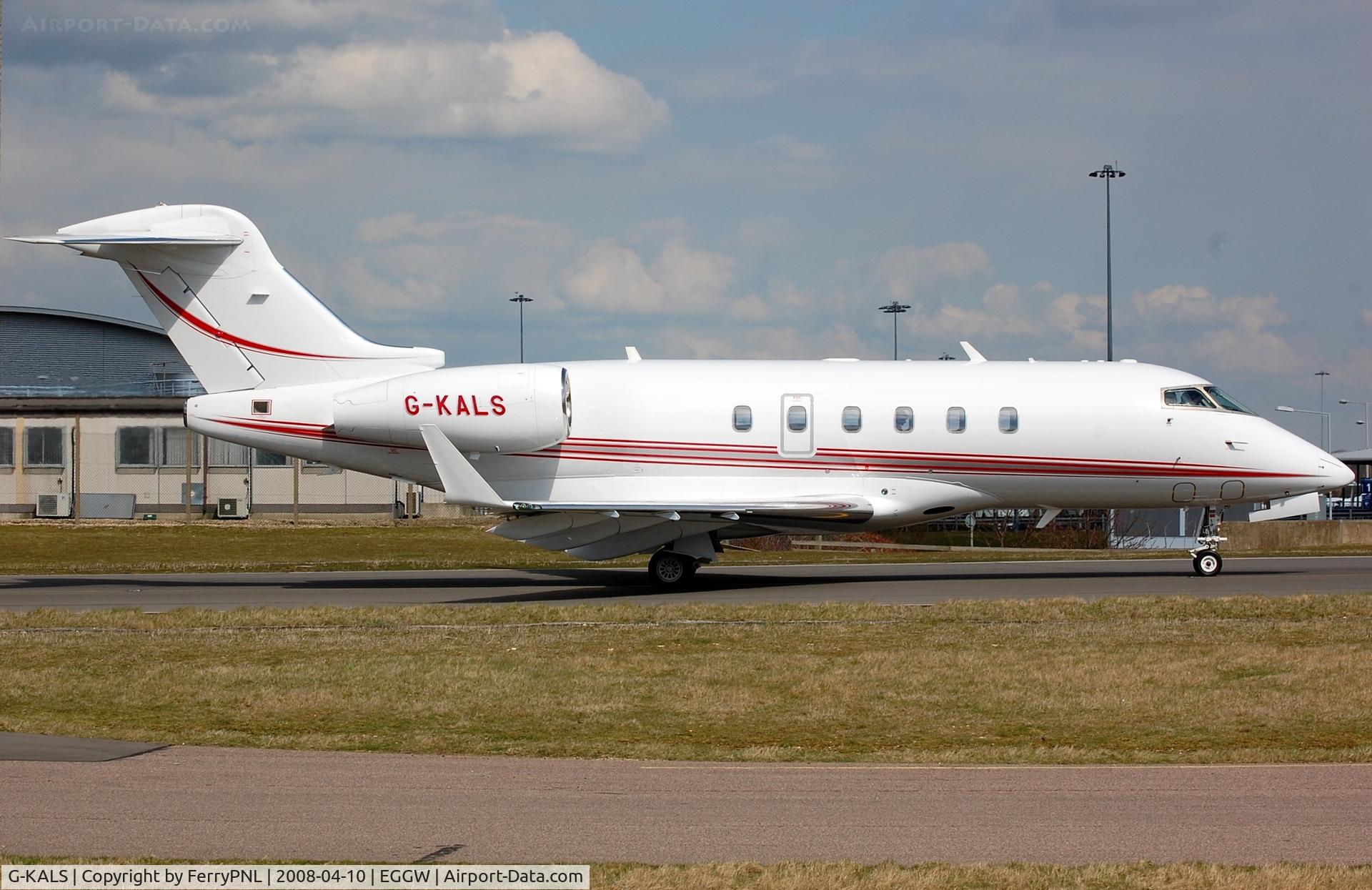 G-KALS, 2006 Bombardier Challenger 300 (BD-100-1A10) C/N 20106, London Executive Aviation CL300 taxying for departure