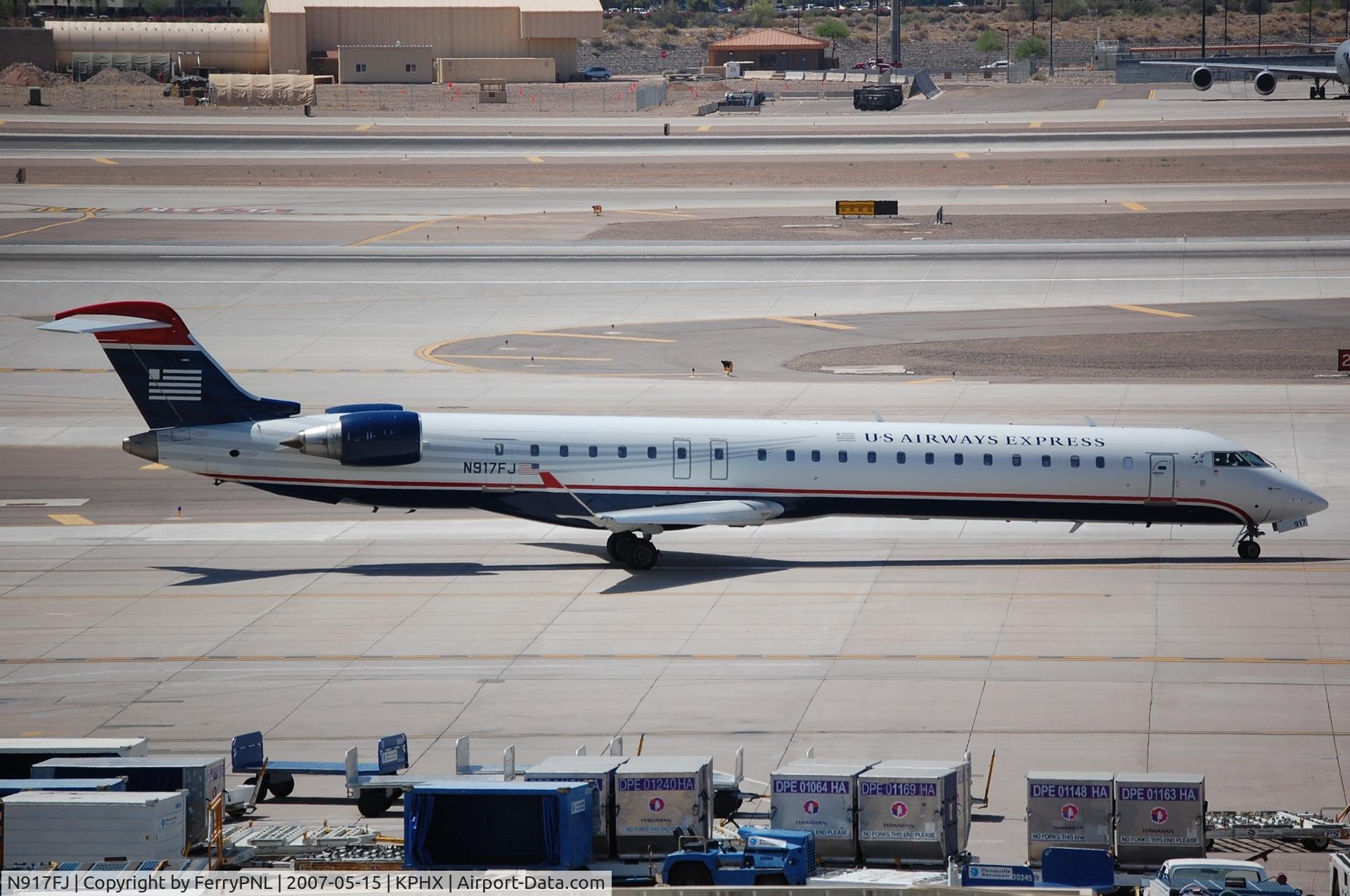 N917FJ, 2004 Bombardier CRJ-900ER (CL-600-2D24) C/N 15017, US Airways Express CL700