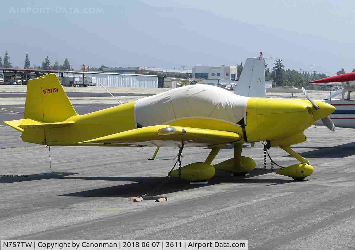 N757TW, 2002 Vans RV-6A C/N 23911, Parked