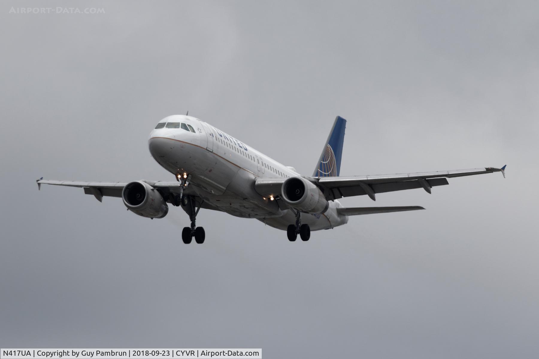 N417UA, 1994 Airbus A320-232 C/N 483, Landing