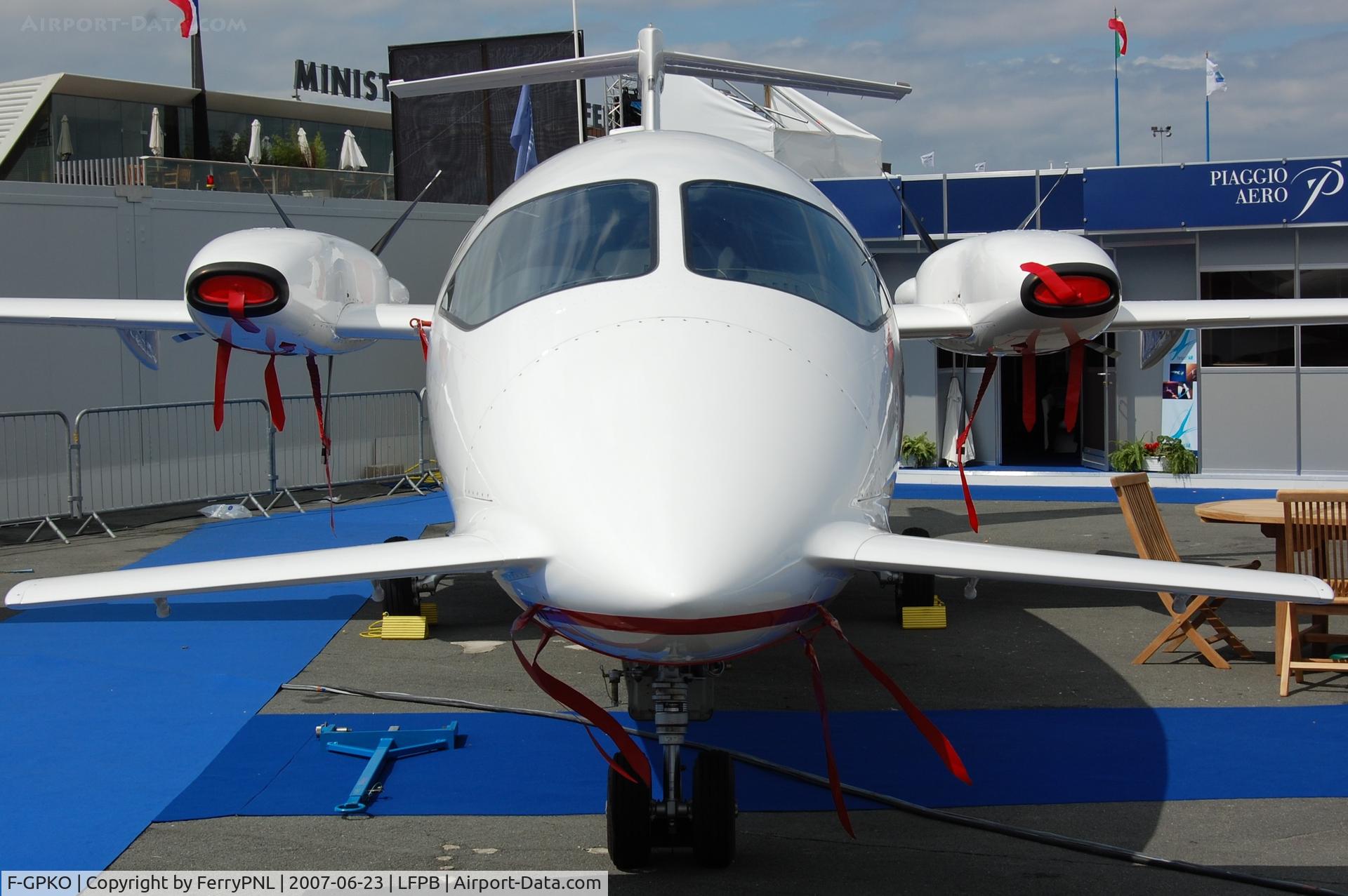 F-GPKO, 2007 Piaggio P-180 Avanti II C/N 1132, Piaggio 180