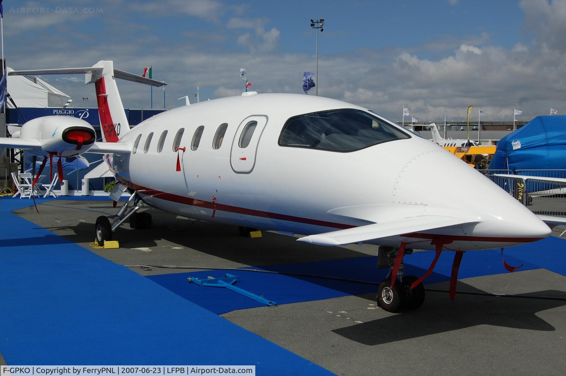F-GPKO, 2007 Piaggio P-180 Avanti II C/N 1132, TransportAir P-180