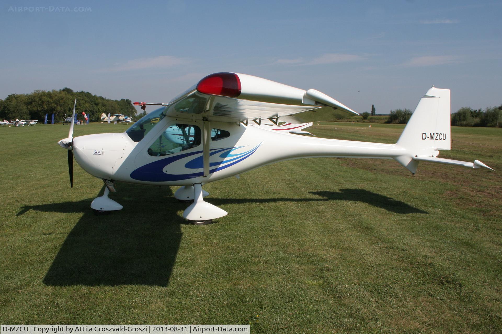D-MZCU, Remos G-3 Mirage C/N 087, II. Cirrus-Hertelendy Aviator's Weekend , Hertelendy Castle Airfield Hungary