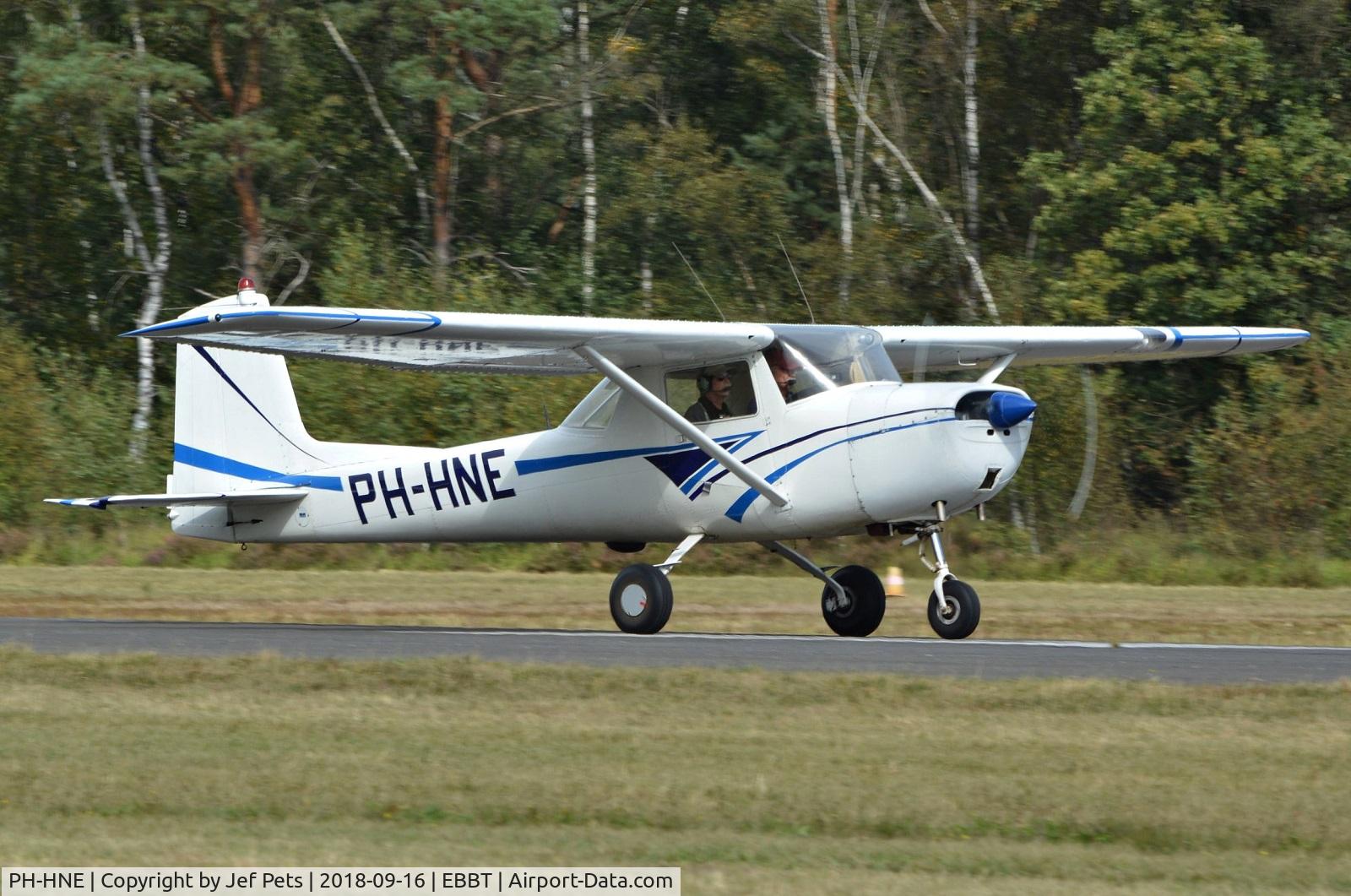 PH-HNE, 1964 Cessna 150D C/N 15060367, Flying Festival at Brasschaat.