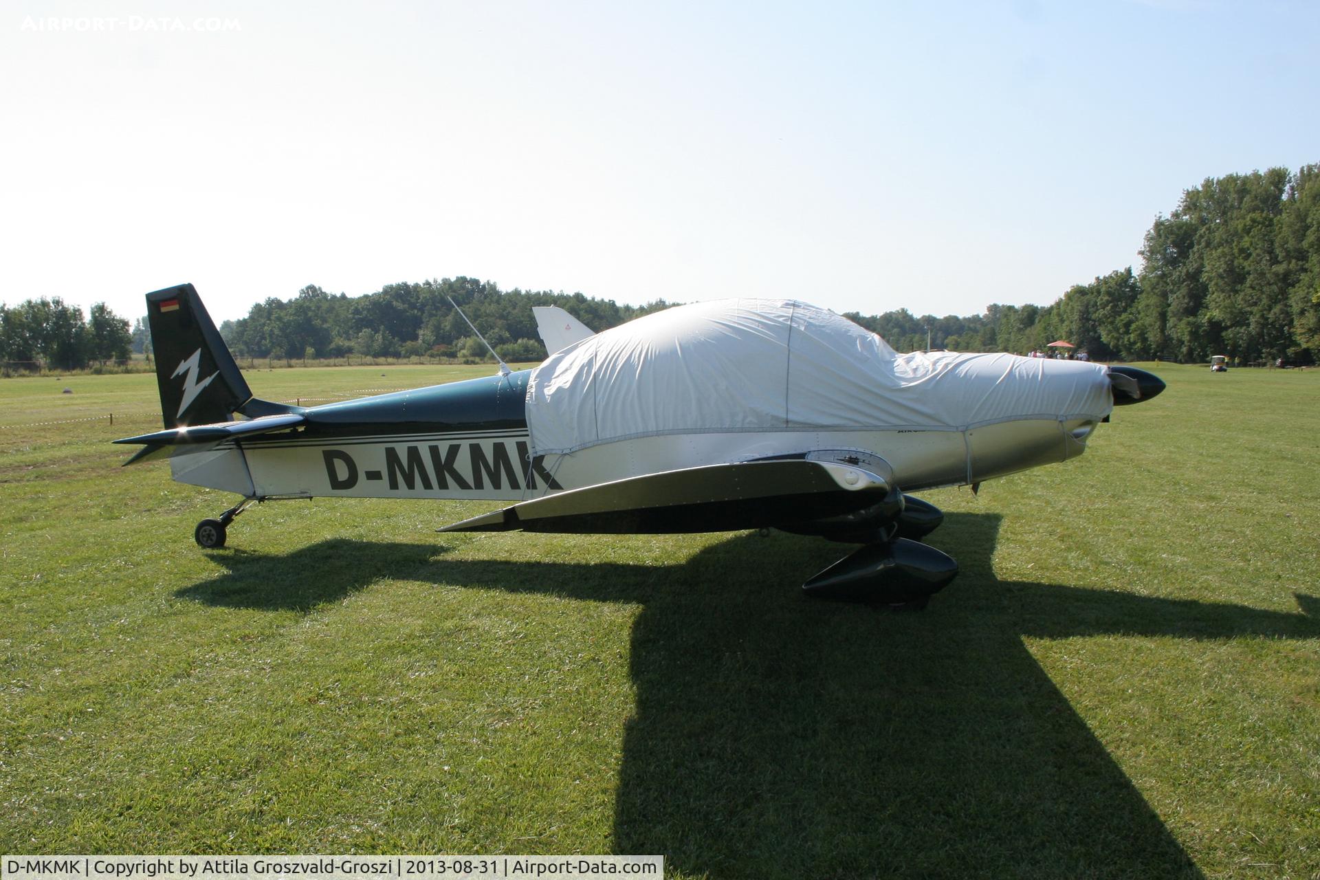 D-MKMK, Roland Z-602 XL C/N Not found D-MKMK, II. Cirrus-Hertelendy Aviator's Weekend , Hertelendy Castle Airfield Hungary