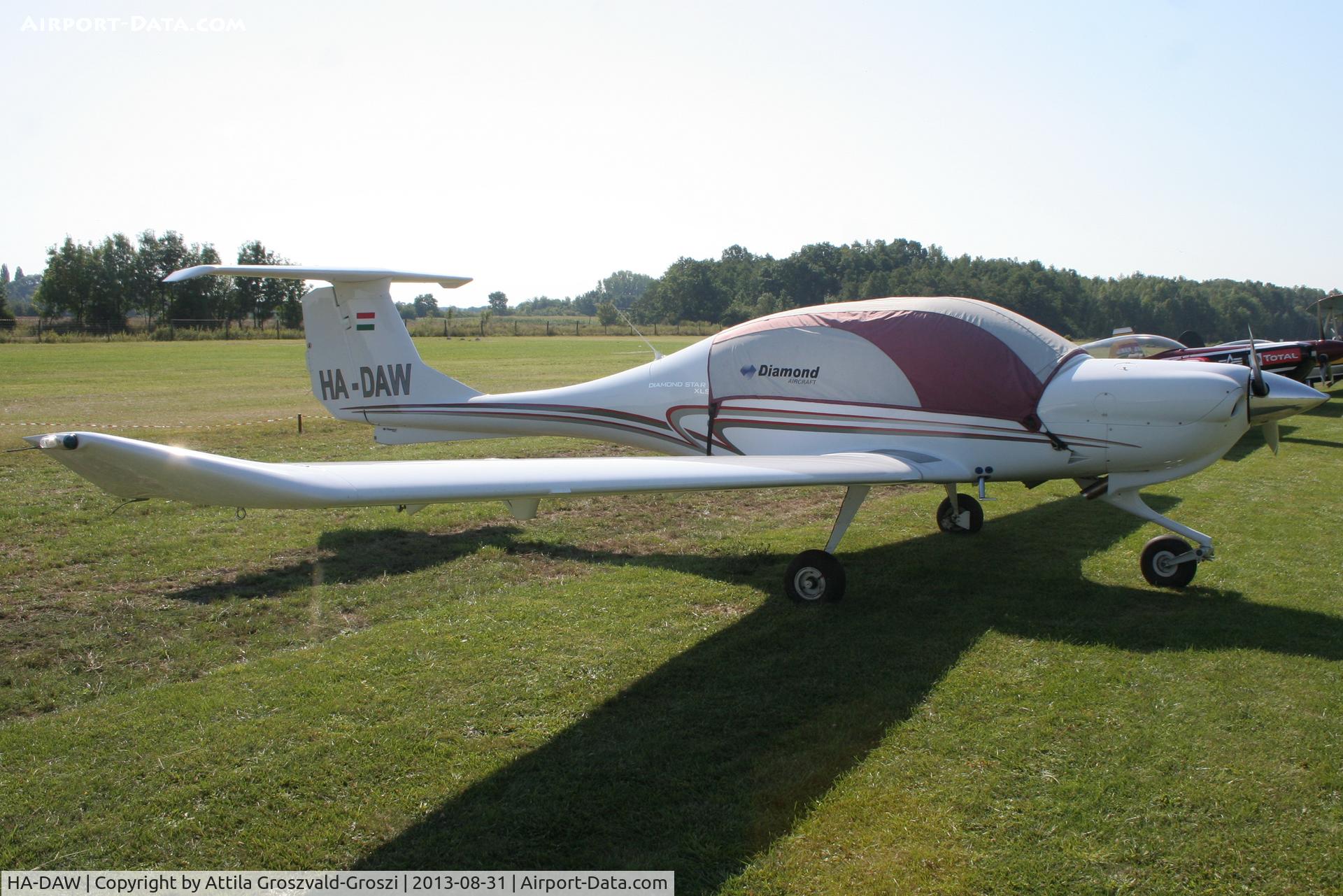 HA-DAW, 2008 Diamond DA-40 Diamond Star C/N 40.1000, II. Cirrus-Hertelendy Aviator's Weekend , Hertelendy Castle Airfield Hungary