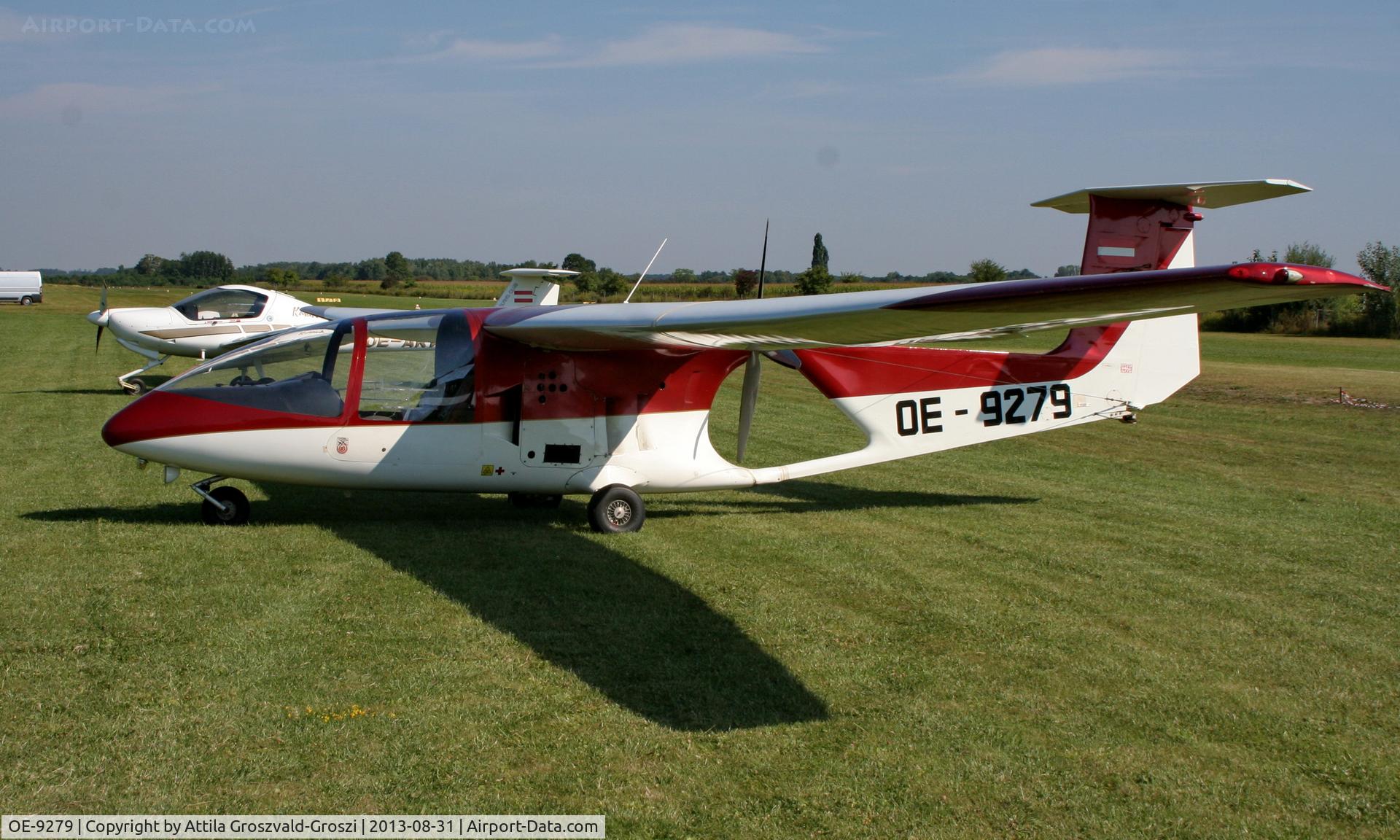 OE-9279, Brditschka HB-23/2400 Hobbyliner C/N 23019, II. Cirrus-Hertelendy Aviator's Weekend , Hertelendy Castle Airfield Hungary
