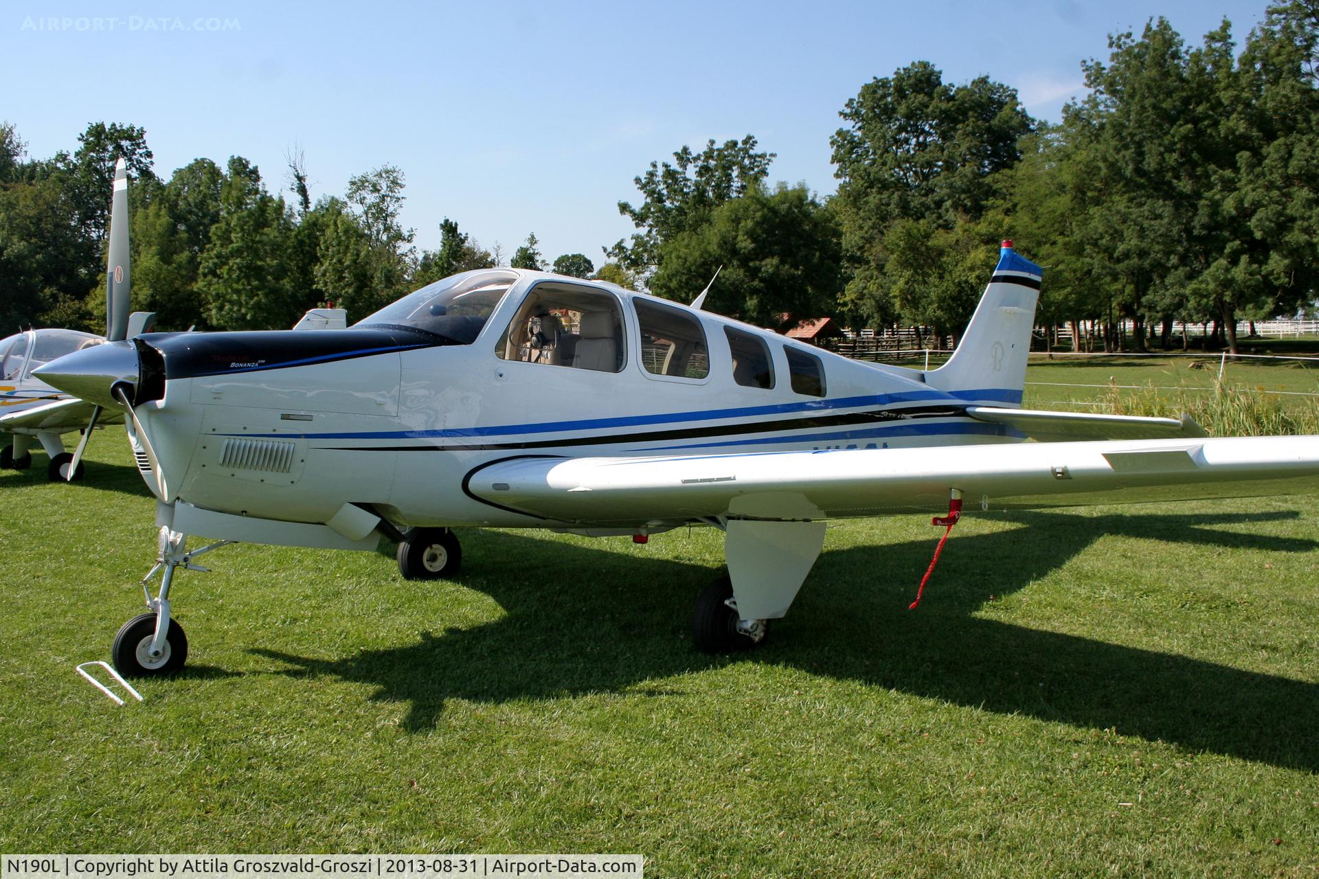 N190L, 2010 Hawker Beechcraft G36 Bonanza C/N E-3932, II. Cirrus-Hertelendy Aviator's Weekend , Hertelendy Castle Airfield Hungary