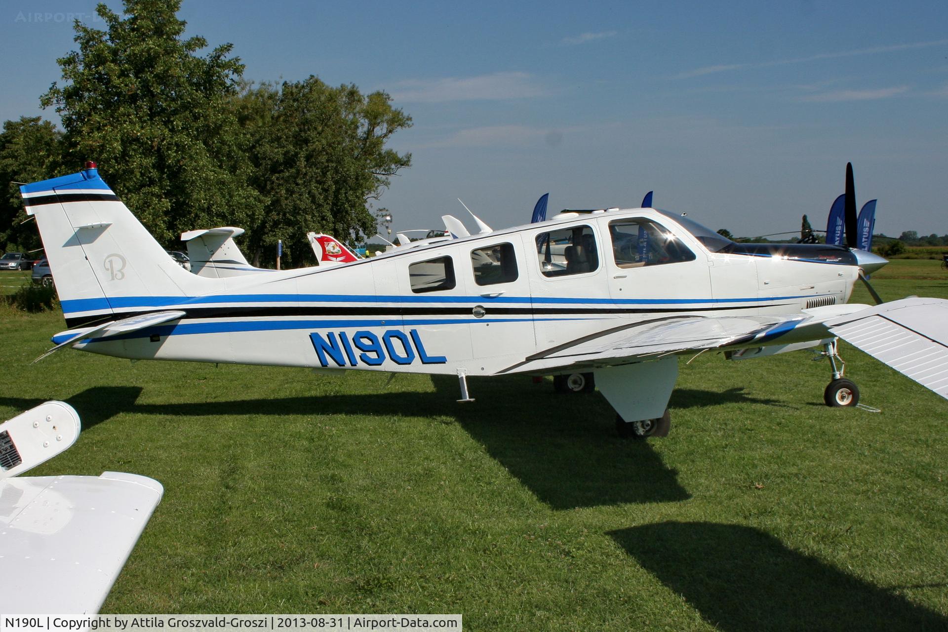 N190L, 2010 Hawker Beechcraft G36 Bonanza C/N E-3932, II. Cirrus-Hertelendy Aviator's Weekend , Hertelendy Castle Airfield Hungary