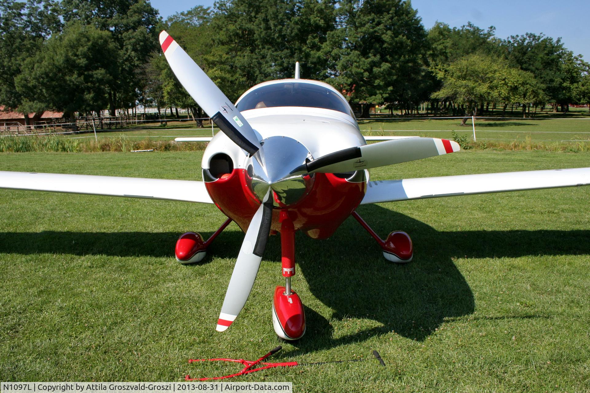 N1097L, 2008 Cessna LC42-550FG C/N 421006, II. Cirrus-Hertelendy Aviator's Weekend , Hertelendy Castle Airfield Hungary