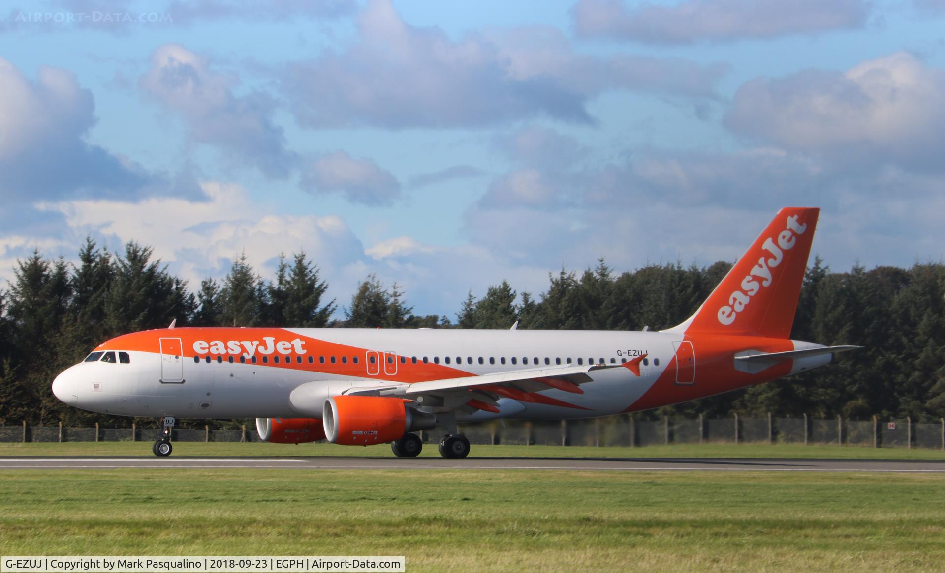 G-EZUJ, 2011 Airbus A320-214 C/N 4740, Airbus A320-214