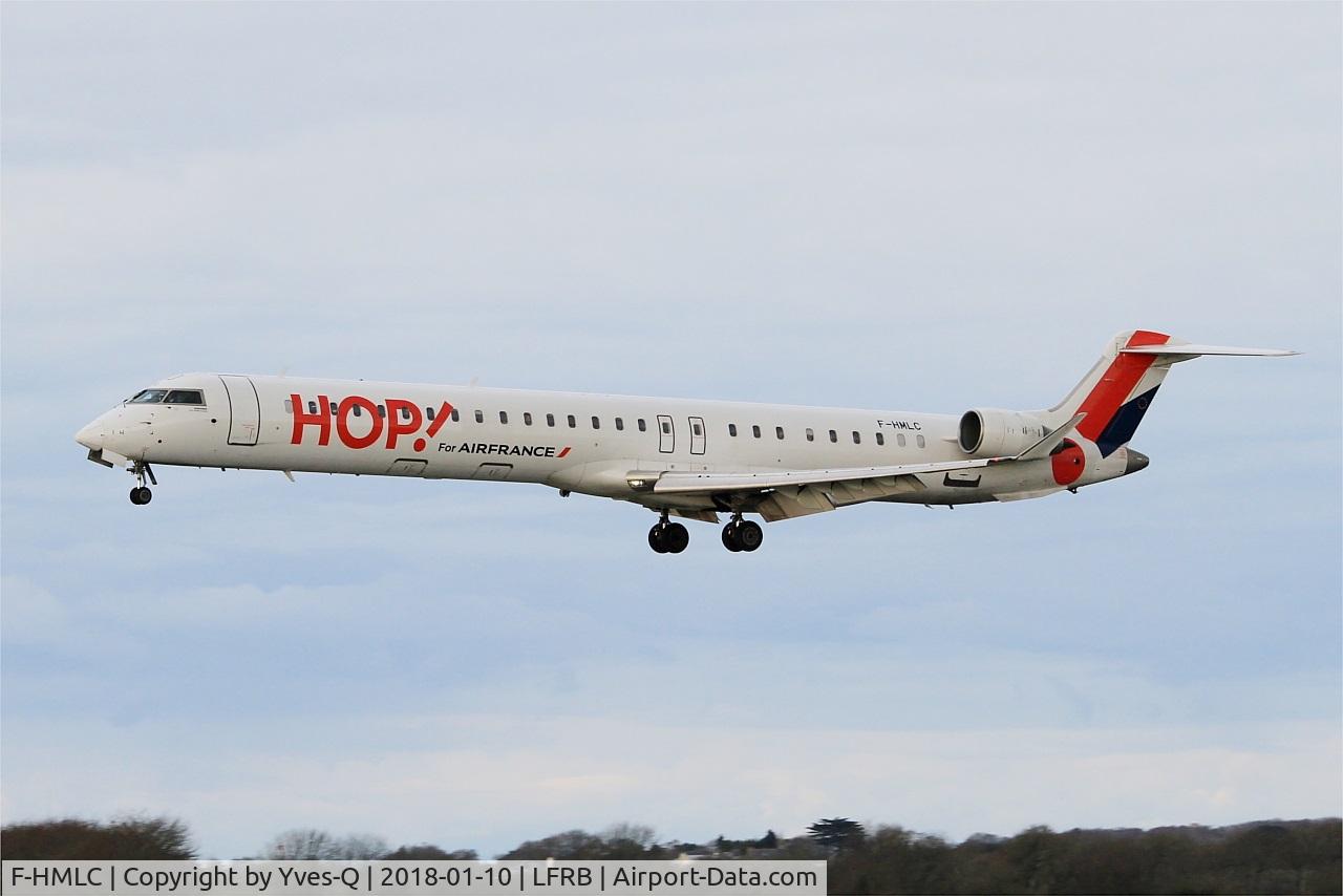 F-HMLC, 2010 Bombardier CRJ-1000EL NG (CL-600-2E25) C/N 19006, Bombardier CRJ-1000EL NG, On final rwy 25L, Brest-Bretagne airport (LFRB-BES)