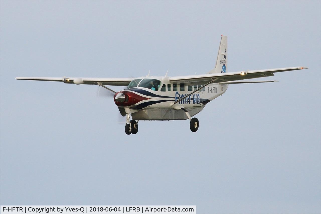 F-HFTR, 2008 Cessna 208B Grand Caravan C/N 208B-2041, Cessna 208B Grand Caravan, Short approach rwy 25L, Brest-Bretagne Airport (LFRB-BES)