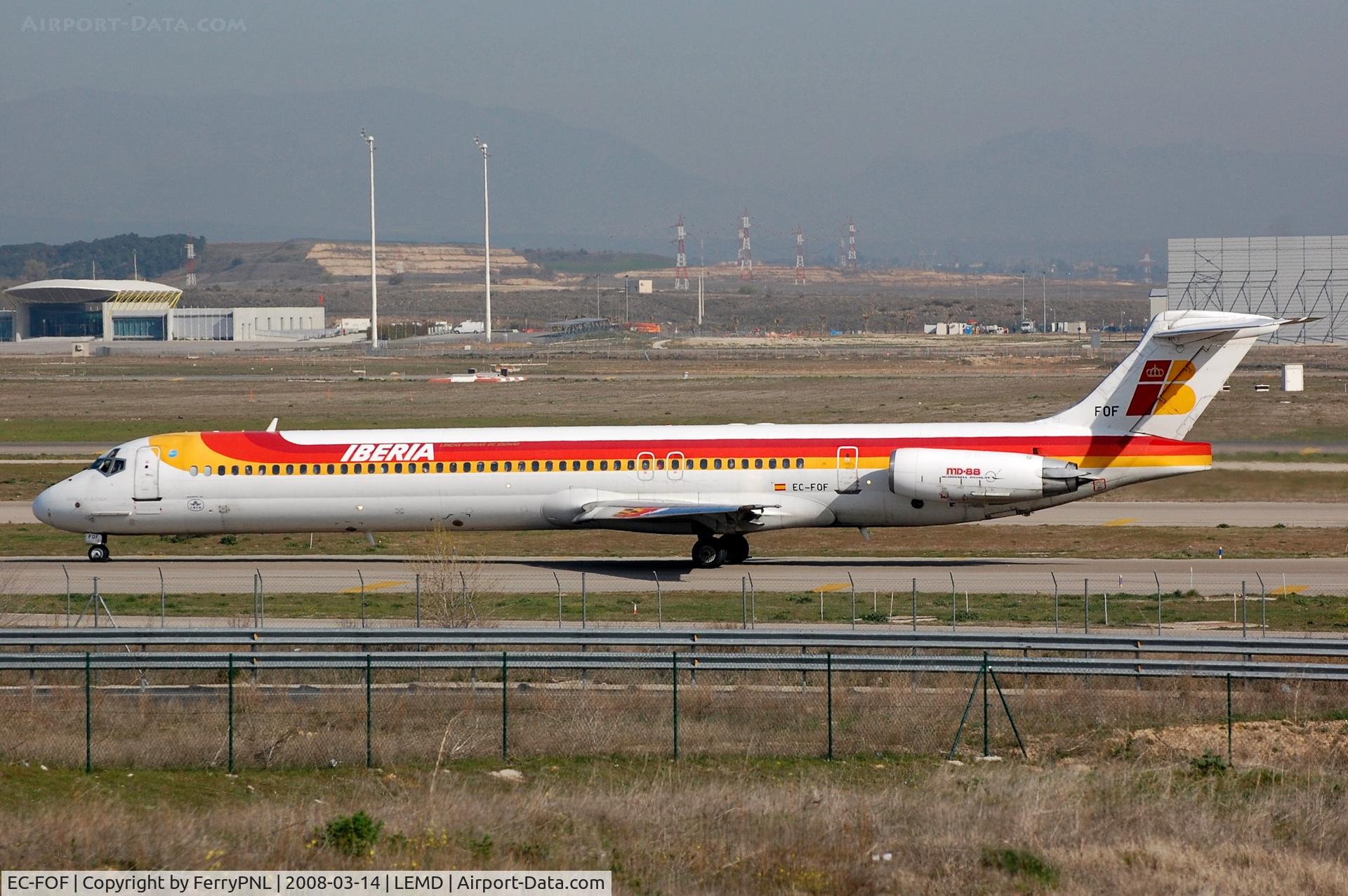 EC-FOF, 1992 McDonnell Douglas MD-88 C/N 53307, Iberia MD88, airframe stored in MAD since 2008