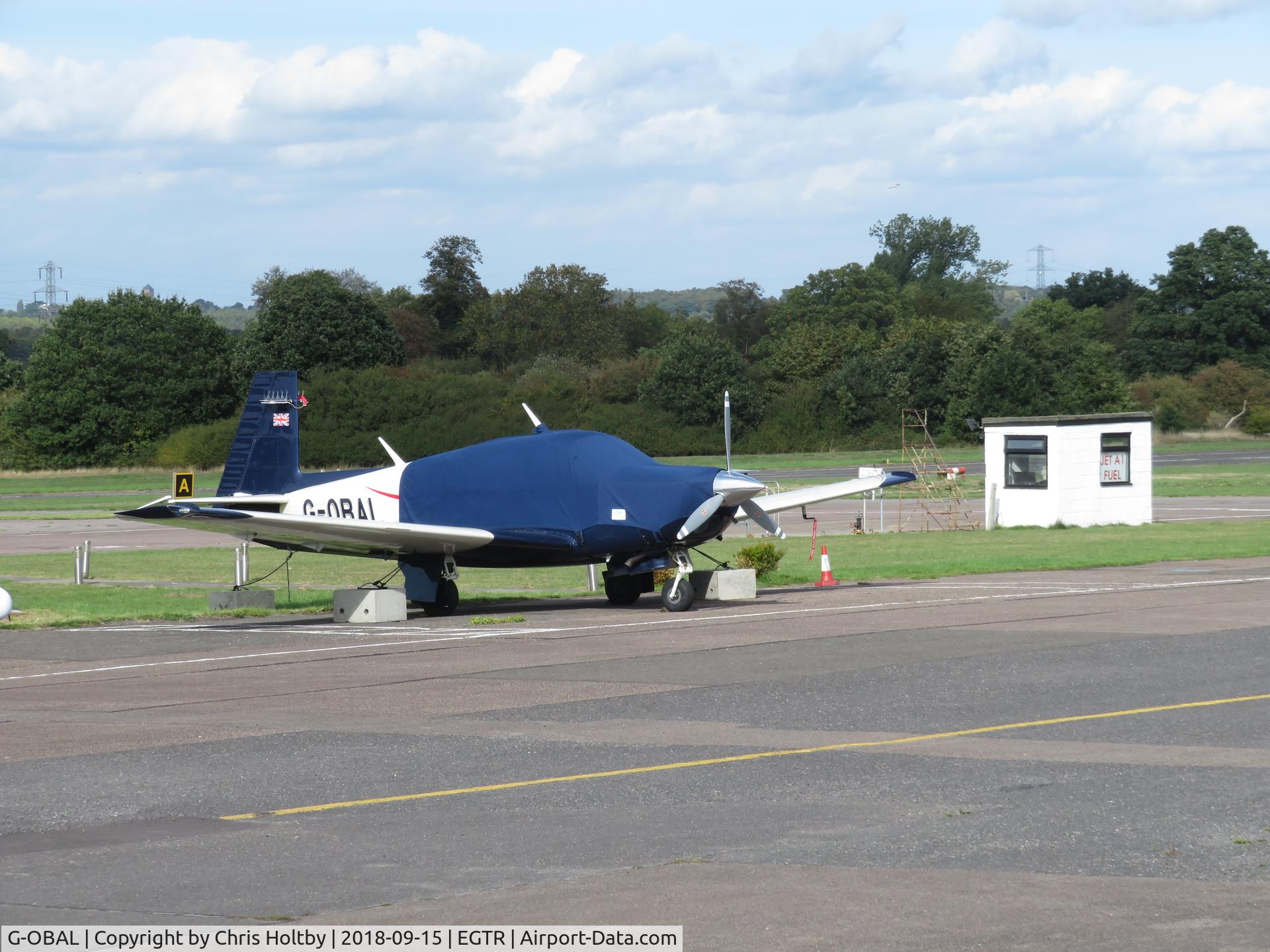G-OBAL, 1986 Mooney M20J 201 C/N 24-1601, Now based at Elstree and G-OBAL Group owned in Hertford hence new livery.