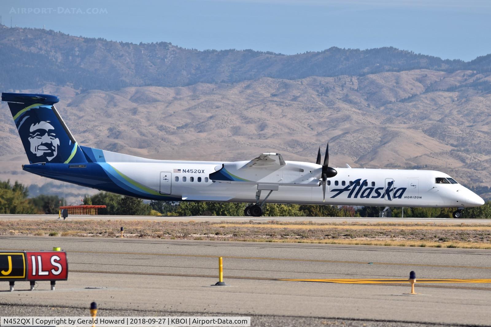 N452QX, 2013 De Havilland Canada DHC-8-402Q Dash 8 Dash 8 C/N 4459, Starting take off run on RWY 10R.