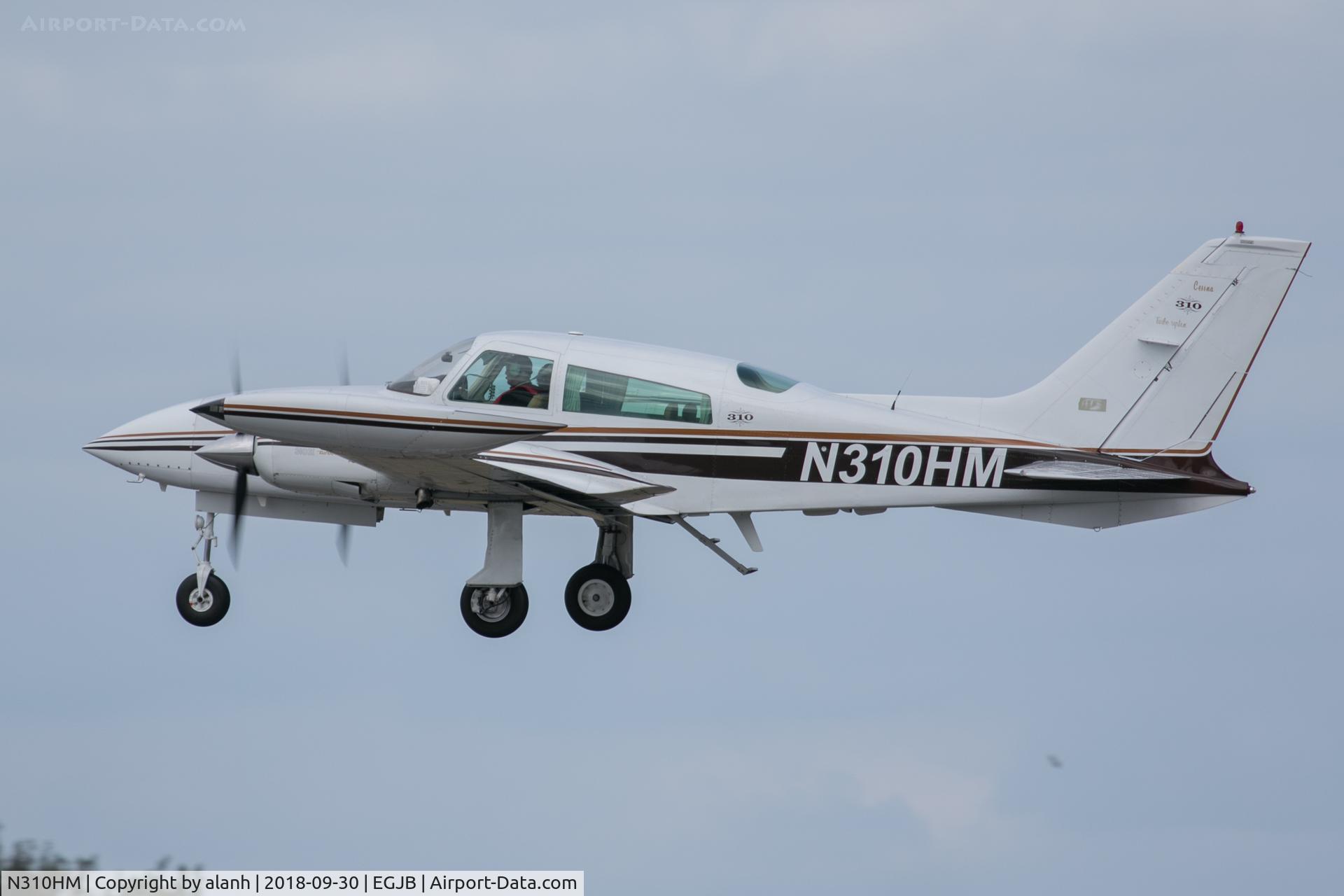 N310HM, 1978 Cessna T310R C/N 310R1282, Departing Guernsey