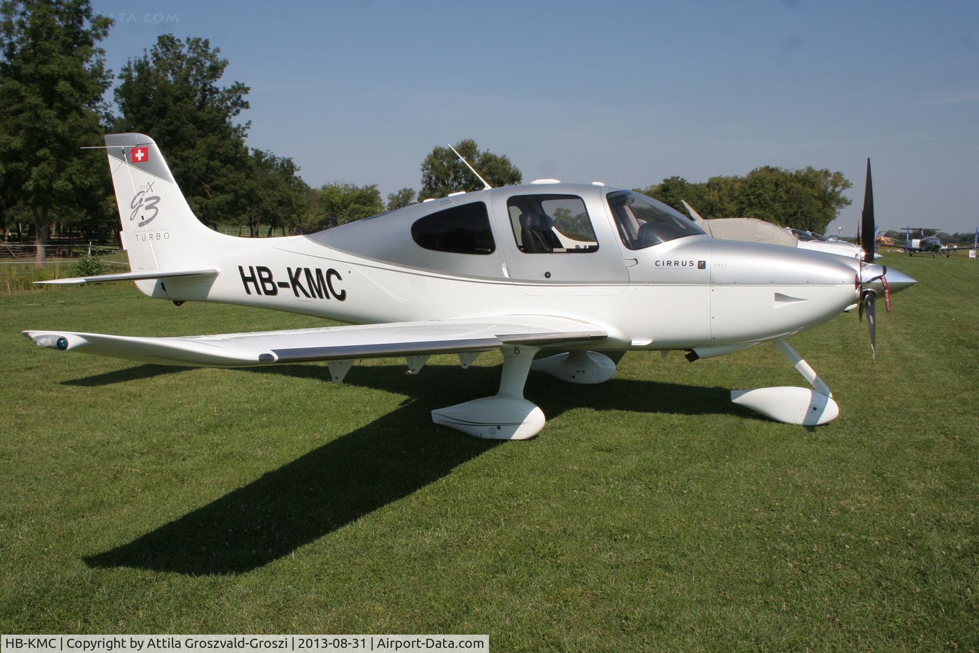 HB-KMC, 2008 Cirrus SR22 G3 GTSX Turbo C/N 3095, II. Cirrus-Hertelendy Aviator's Weekend , Hertelendy Castle Airfield Hungary