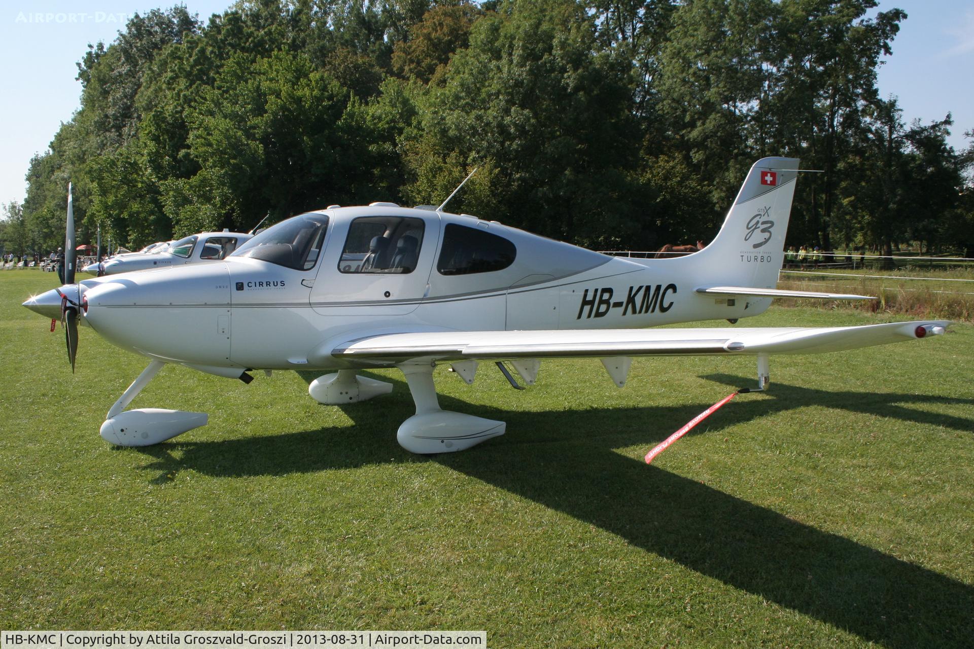 HB-KMC, 2008 Cirrus SR22 G3 GTSX Turbo C/N 3095, II. Cirrus-Hertelendy Aviator's Weekend , Hertelendy Castle Airfield Hungary