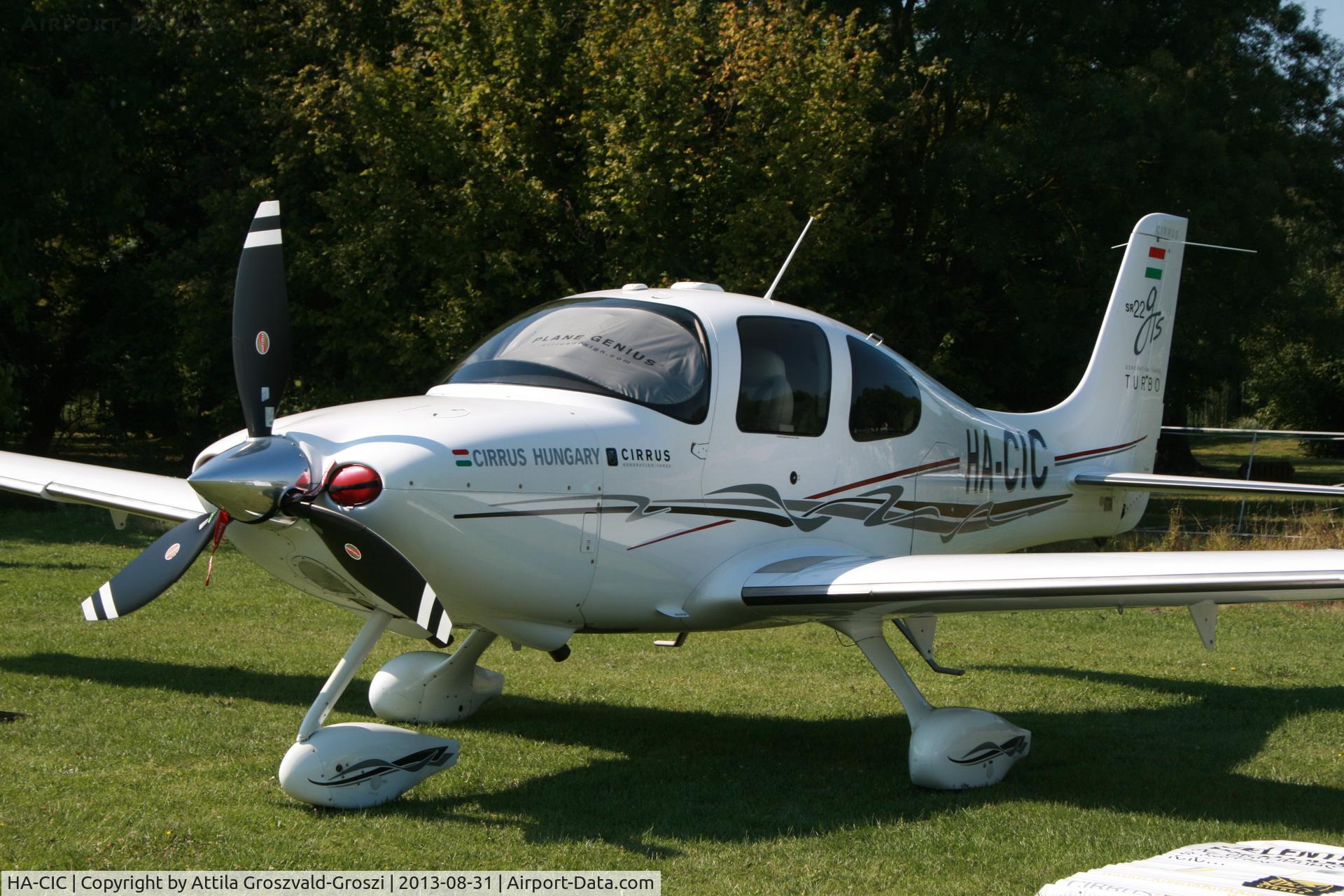 HA-CIC, 2008 Cirrus SR22 GTS Turbo C/N 3236, II. Cirrus-Hertelendy Aviator's Weekend , Hertelendy Castle Airfield Hungary