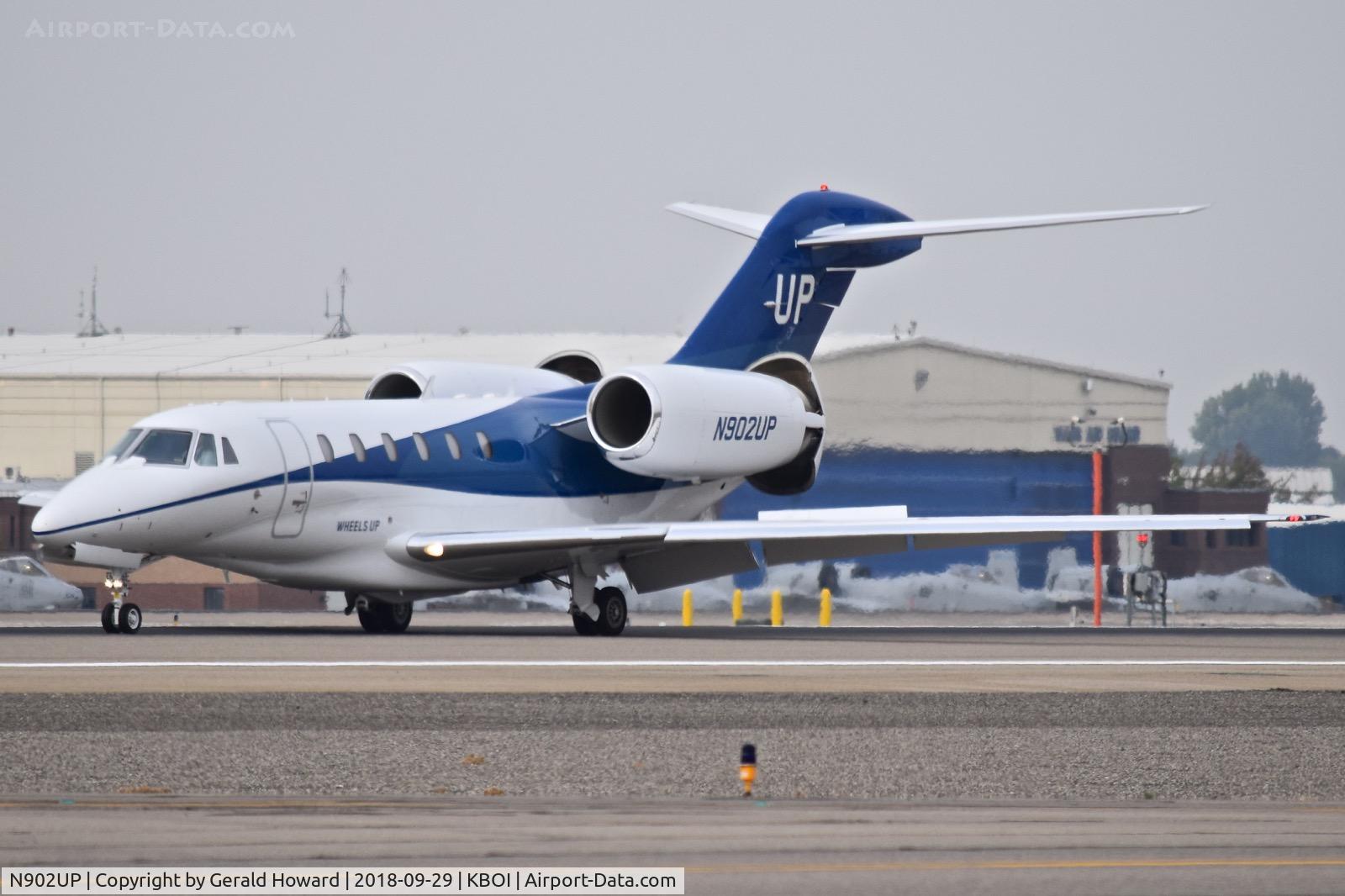N902UP, 2001 Cessna 750 Citation X Citation X C/N 750-0141, Landing roll out on RWY 10L.