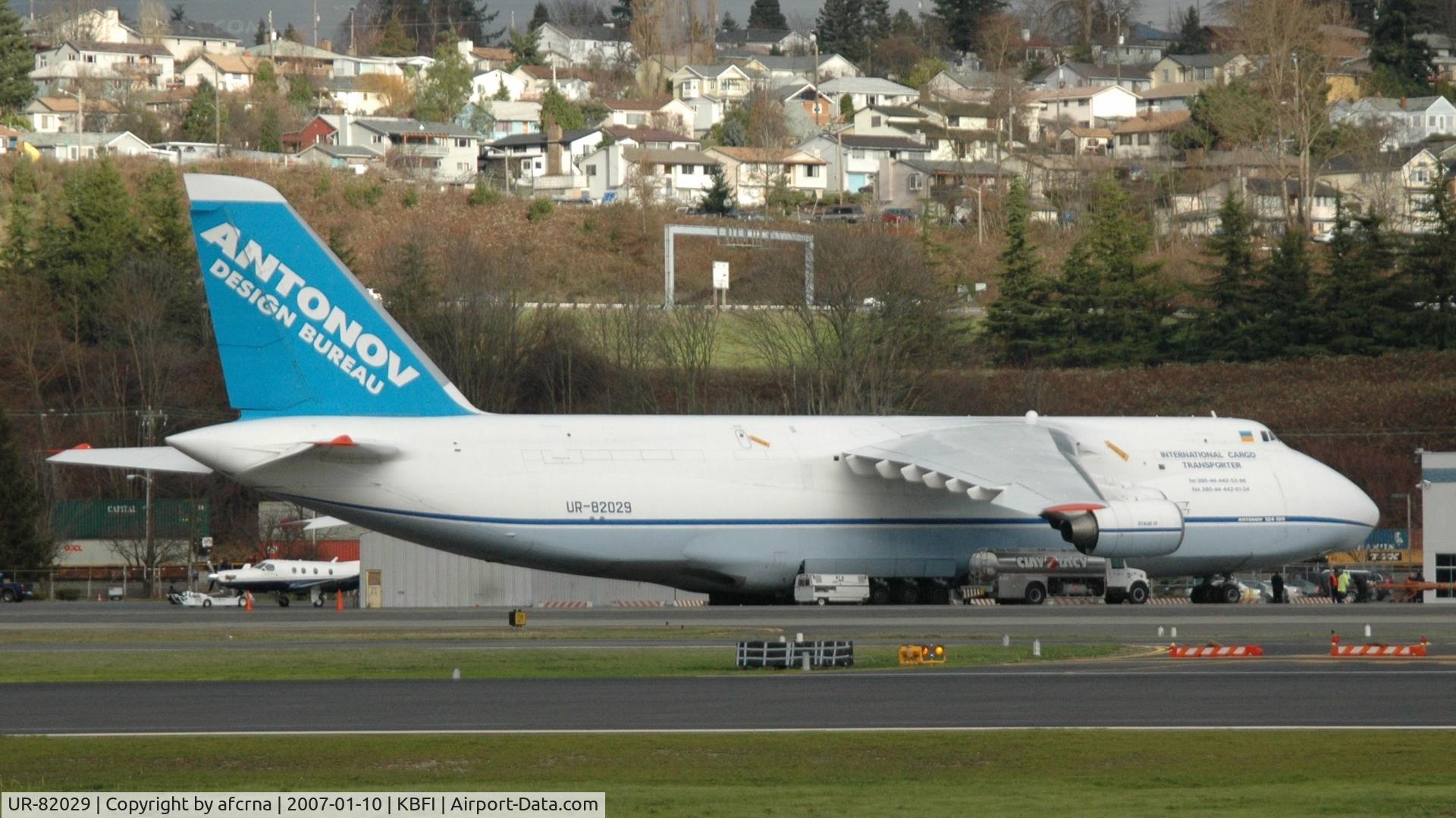 UR-82029, 1991 Antonov An-124-100 Ruslan C/N 19530502630/0210, RAMP REST AT KBFI