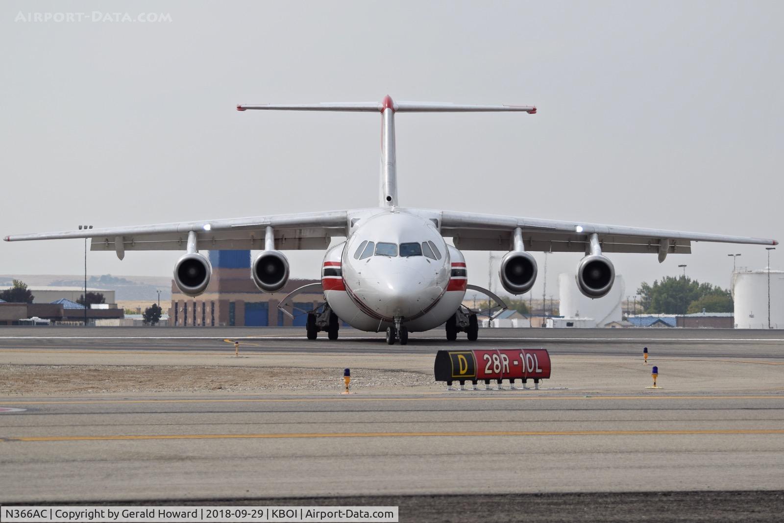 N366AC, 1996 British Aerospace Avro 146-RJ85 C/N E.2288, Turning onto Delta from RWY 10L.
