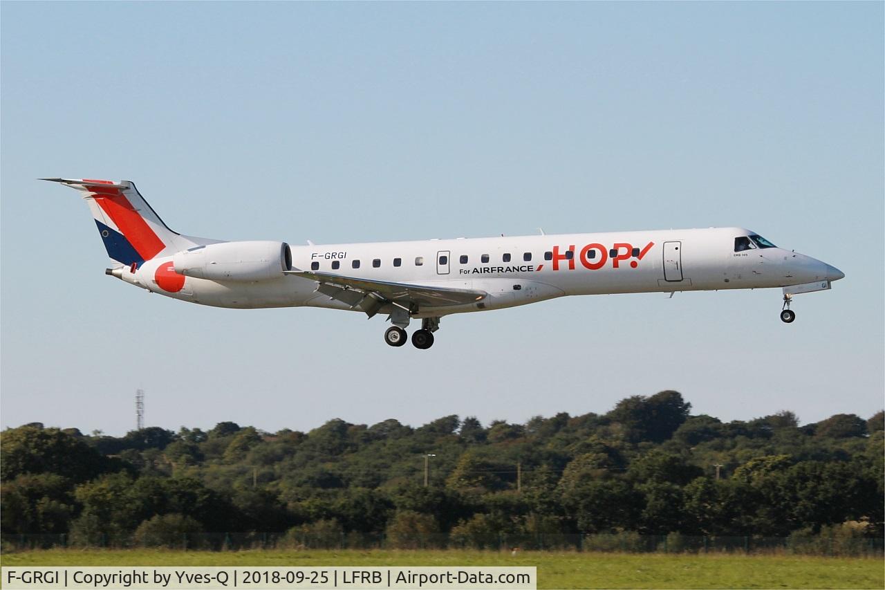 F-GRGI, 1999 Embraer EMB-145EU (ERJ-145EU) C/N 145152, Embraer EMB-145EU, Short approach rwy 07R, Brest-Bretagne Airport (LFRB-BES)