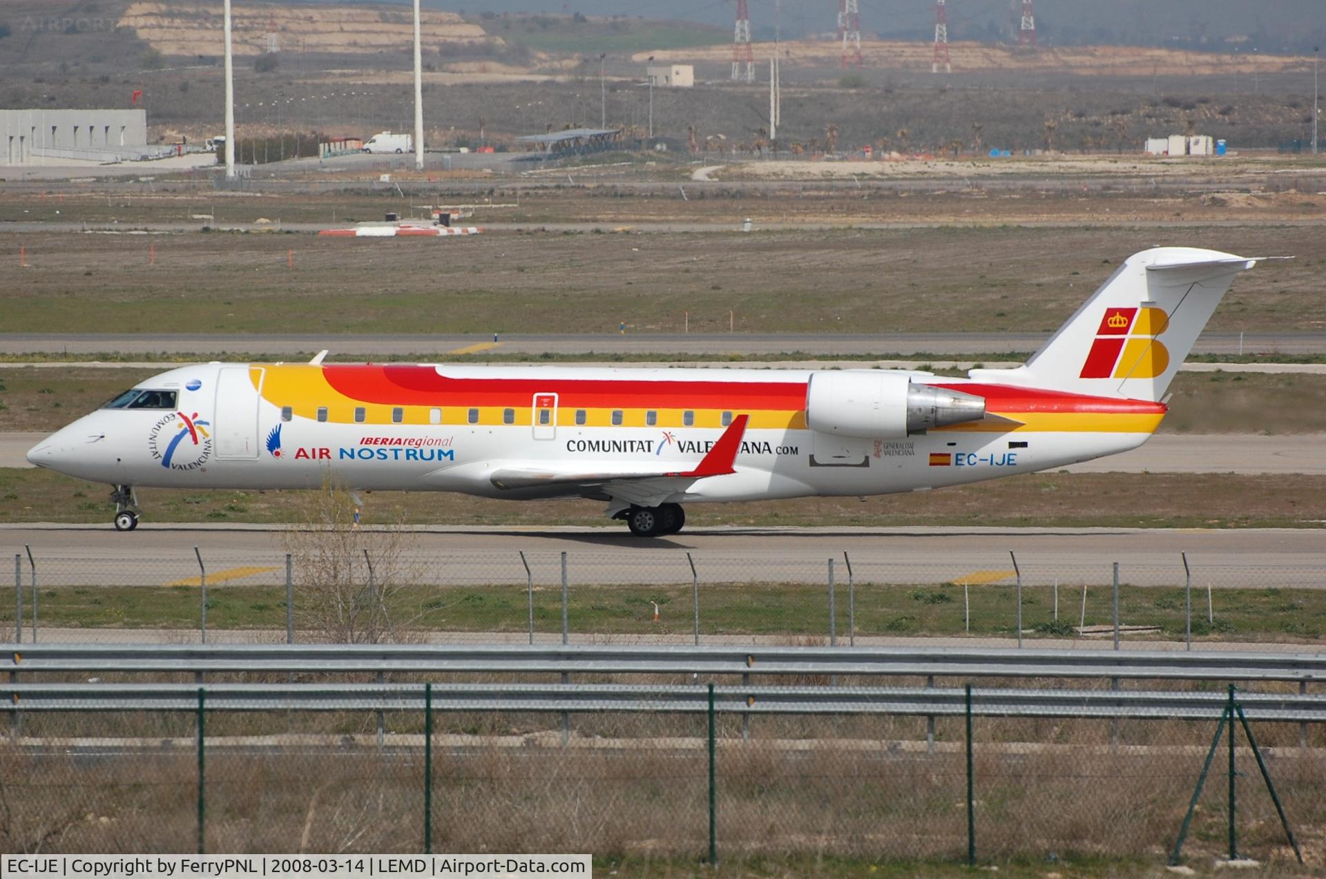 EC-IJE, 2002 Bombardier CRJ-200ER (CL-600-2B19) C/N 7700, Air nostrum CL200
