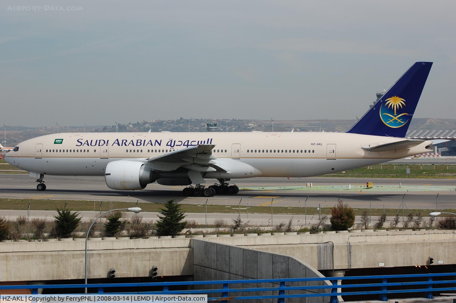HZ-AKL, Boeing 777-268/ER C/N 28355, Saudi B772 about to depart MAD