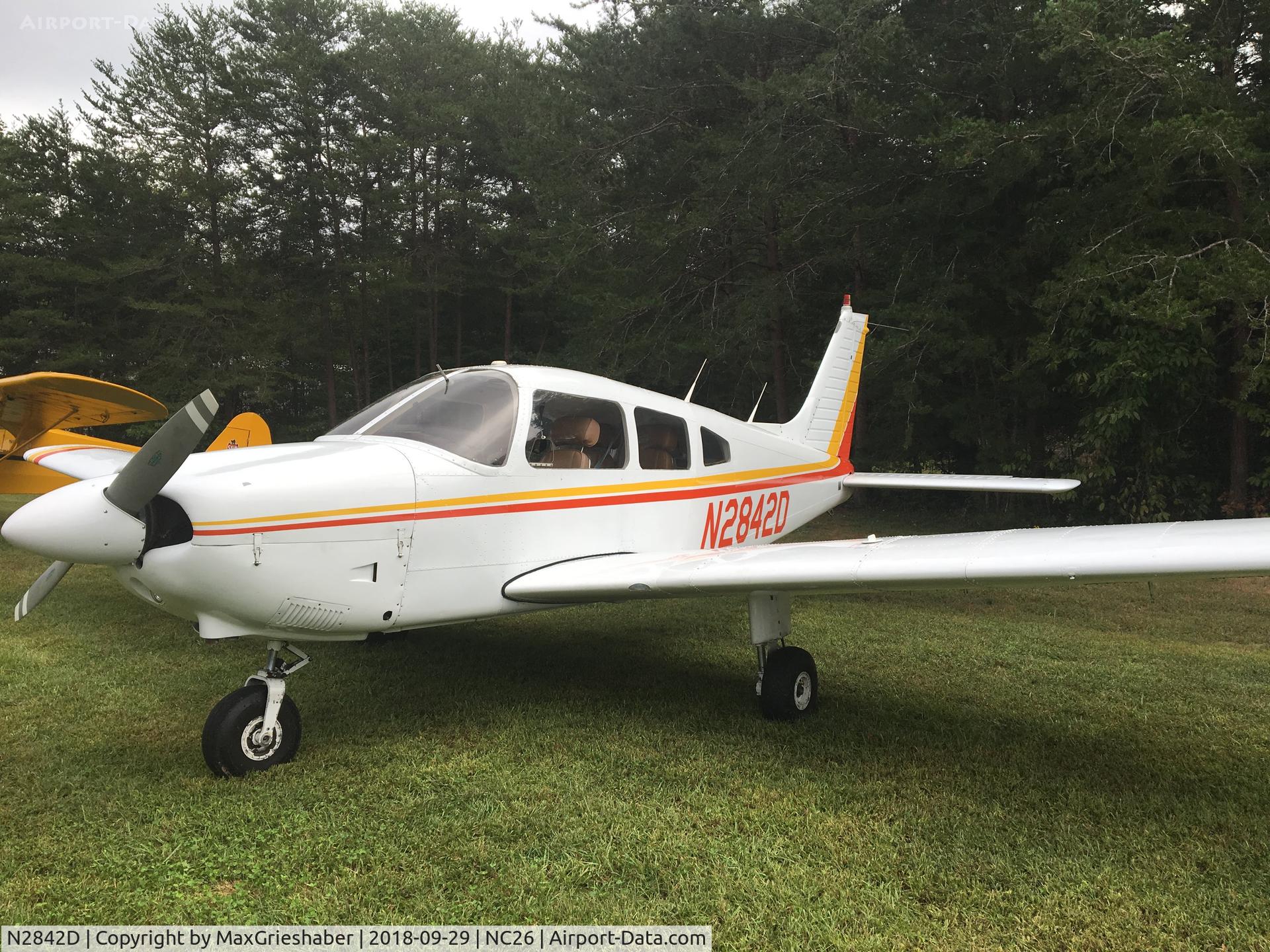 N2842D, 1979 Piper PA-28-181 C/N 28-7990488, N2842D @ NC26