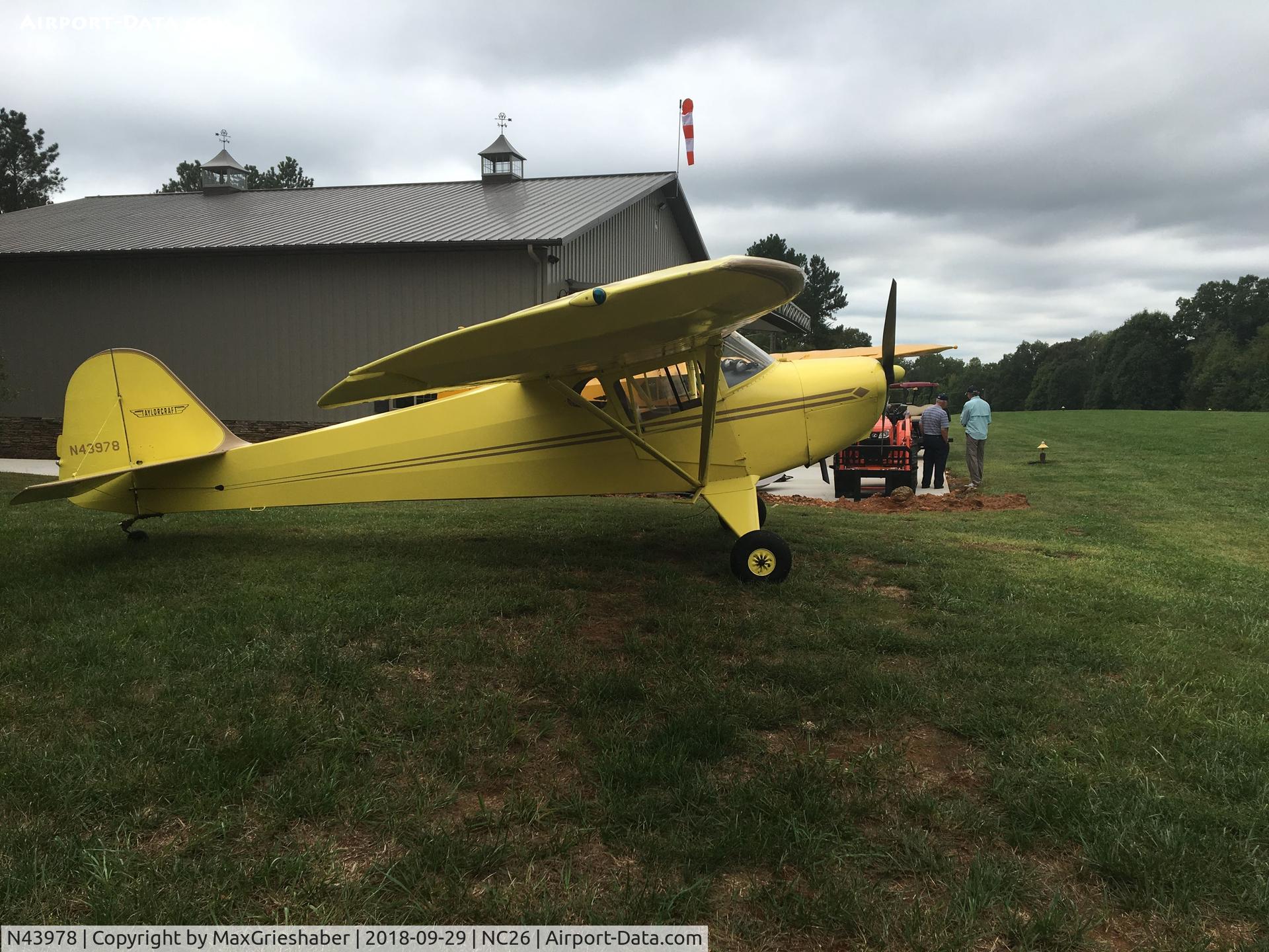 N43978, 1946 Taylorcraft BC12-D C/N 7637, N43978 @ NC26