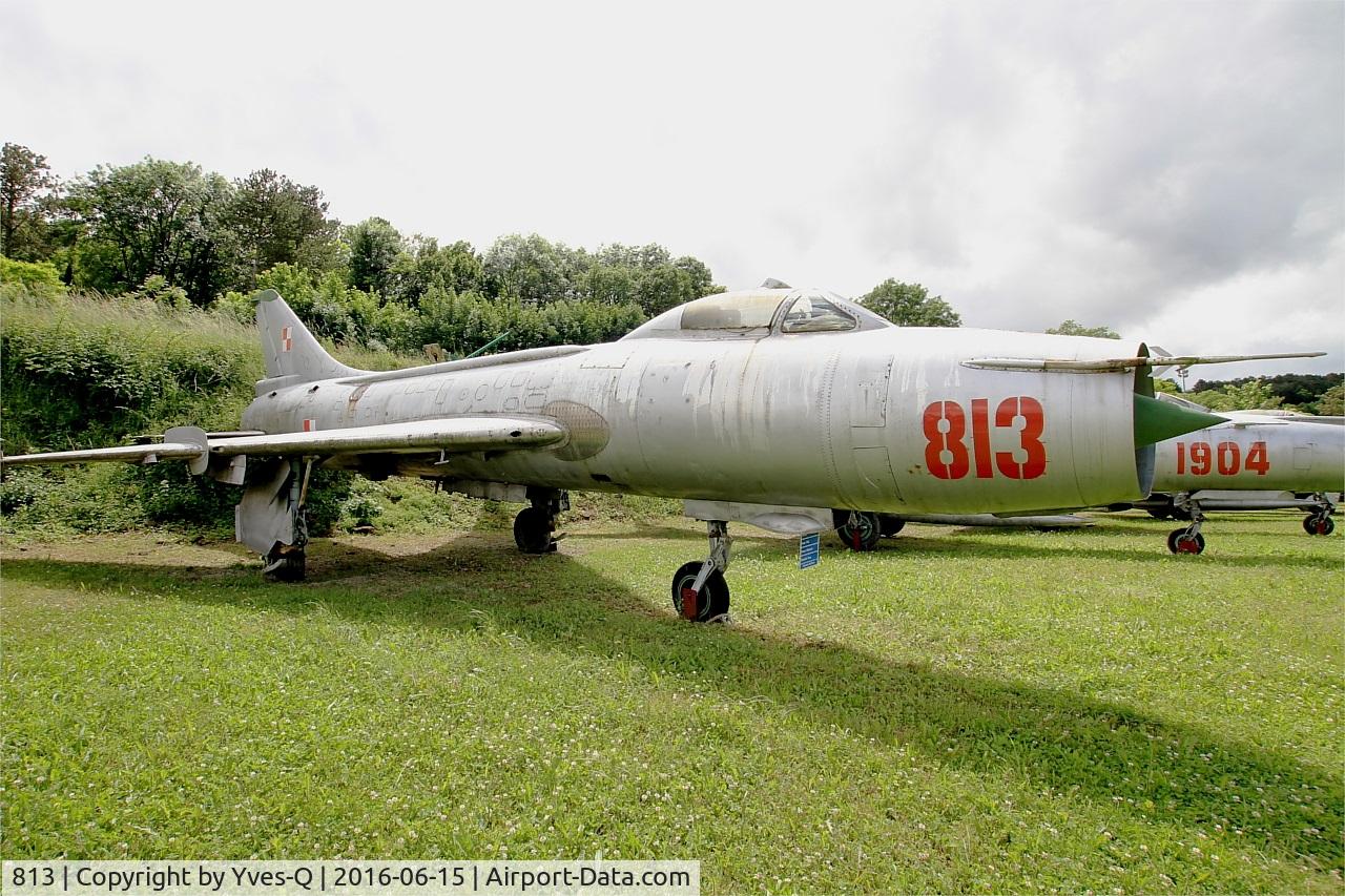 813, Sukhoi Su-7BKL C/N 7813, Mikoyan-Gurevich MiG-21F-13, Savigny-Les Beaune Museum