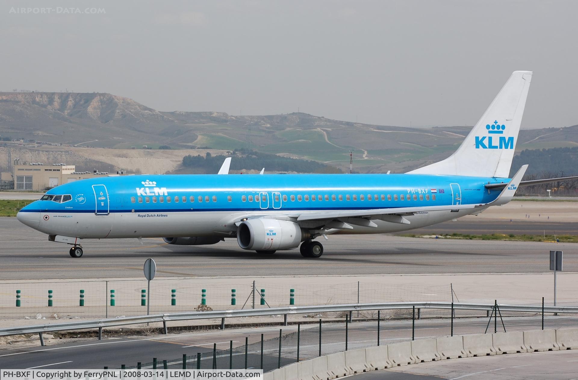 PH-BXF, 2000 Boeing 737-8K2 C/N 29596, KLM B738 returning to AMS