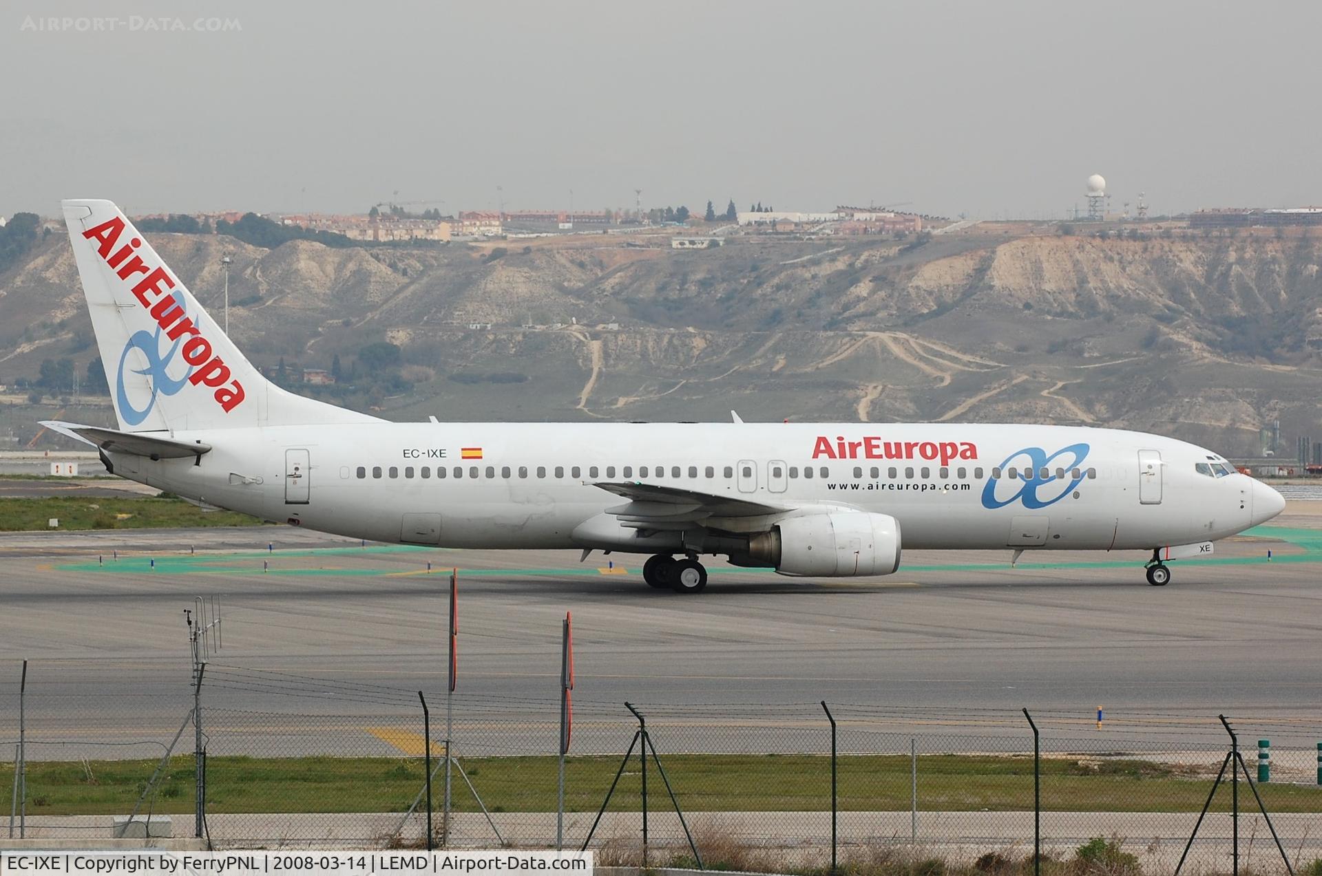 EC-IXE, 2000 Boeing 737-883 C/N 30468, SAS leased this B738 to Air Europa. It returned to SAS as LN-RPR