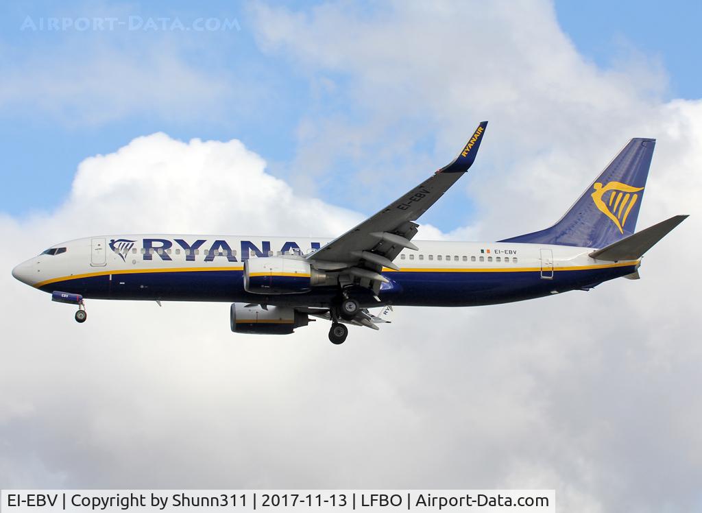EI-EBV, 2009 Boeing 737-8AS C/N 35009, Landing rwy 32L