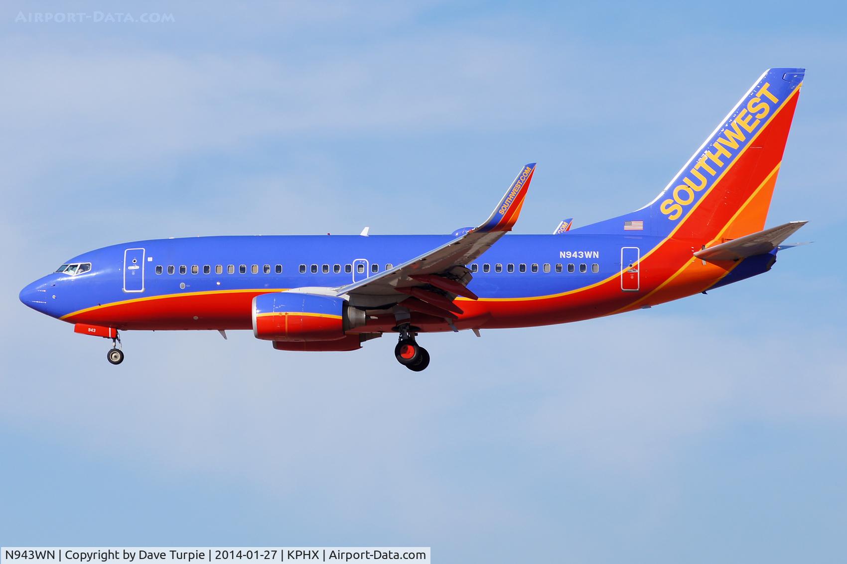 N943WN, 2010 Boeing 737-7H4 C/N 36913, Before being repainted as California One.